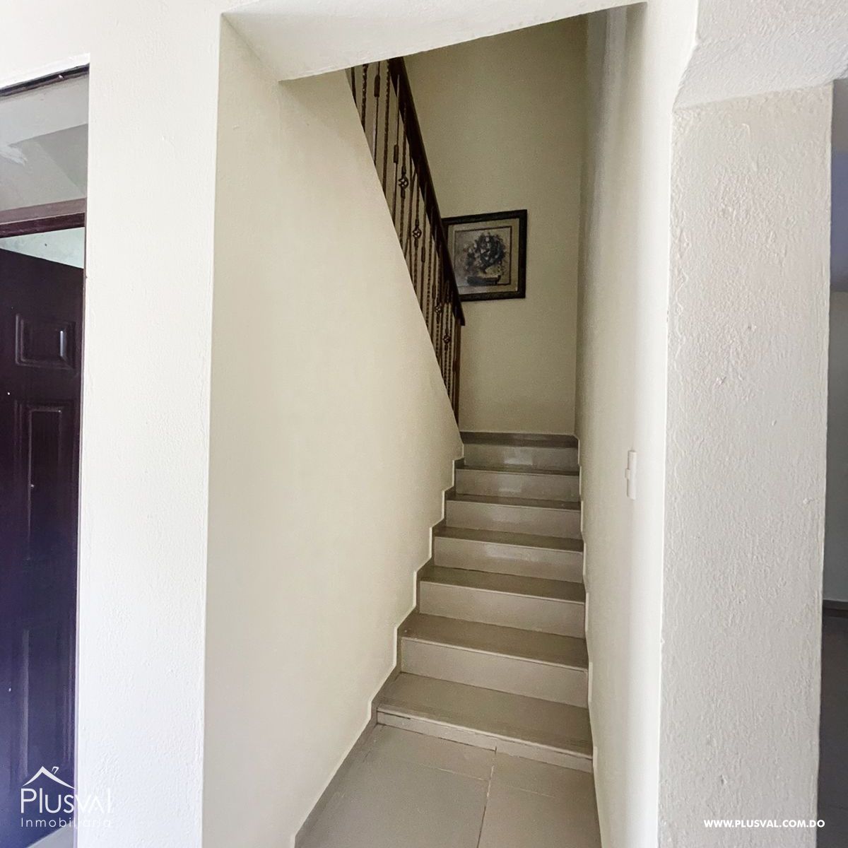 Casa de dos niveles con local comercial Adjunto, La Vega 401193