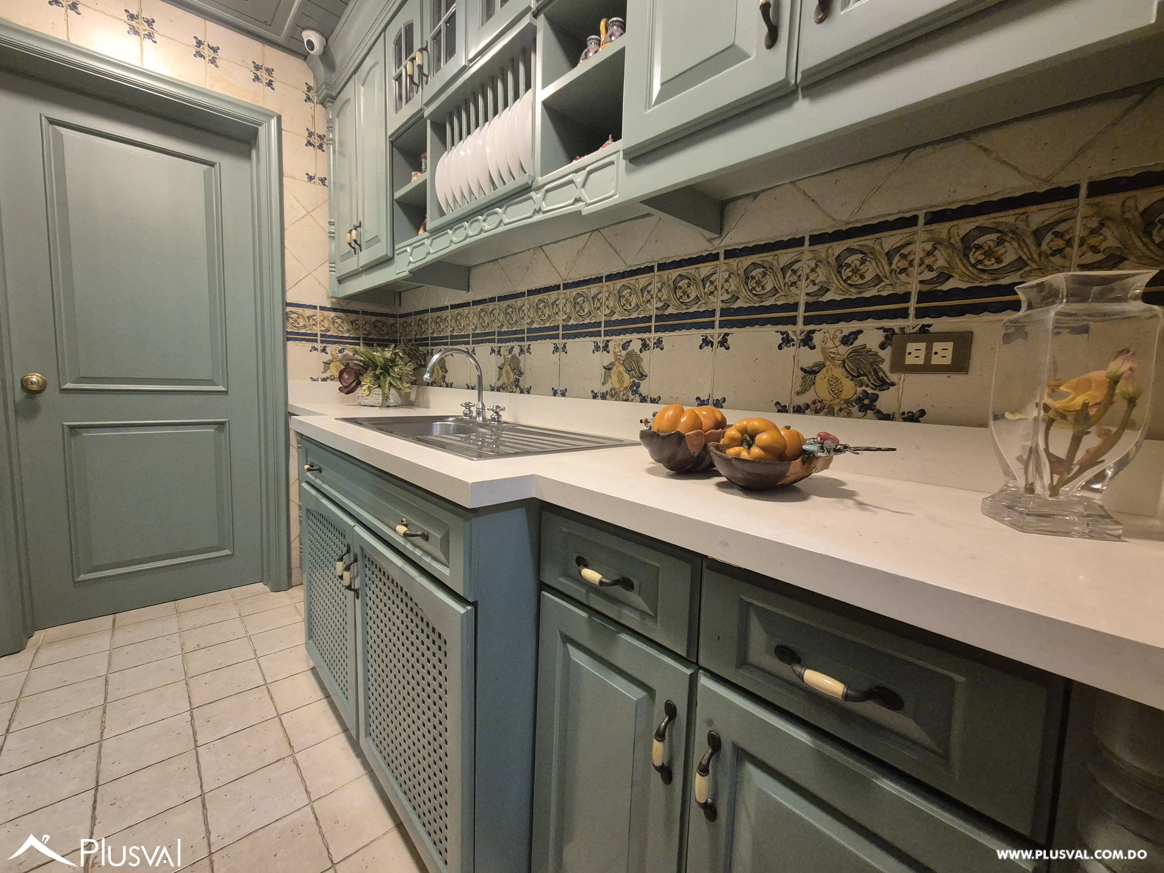Apartamento uno por piso en venta en Serralles en piso alto 456456