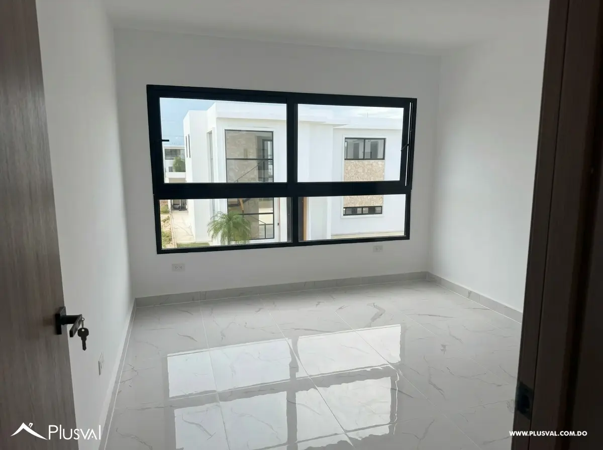 Villa amplia de 3 habitaciones a 12 minutos de Downtown 533325