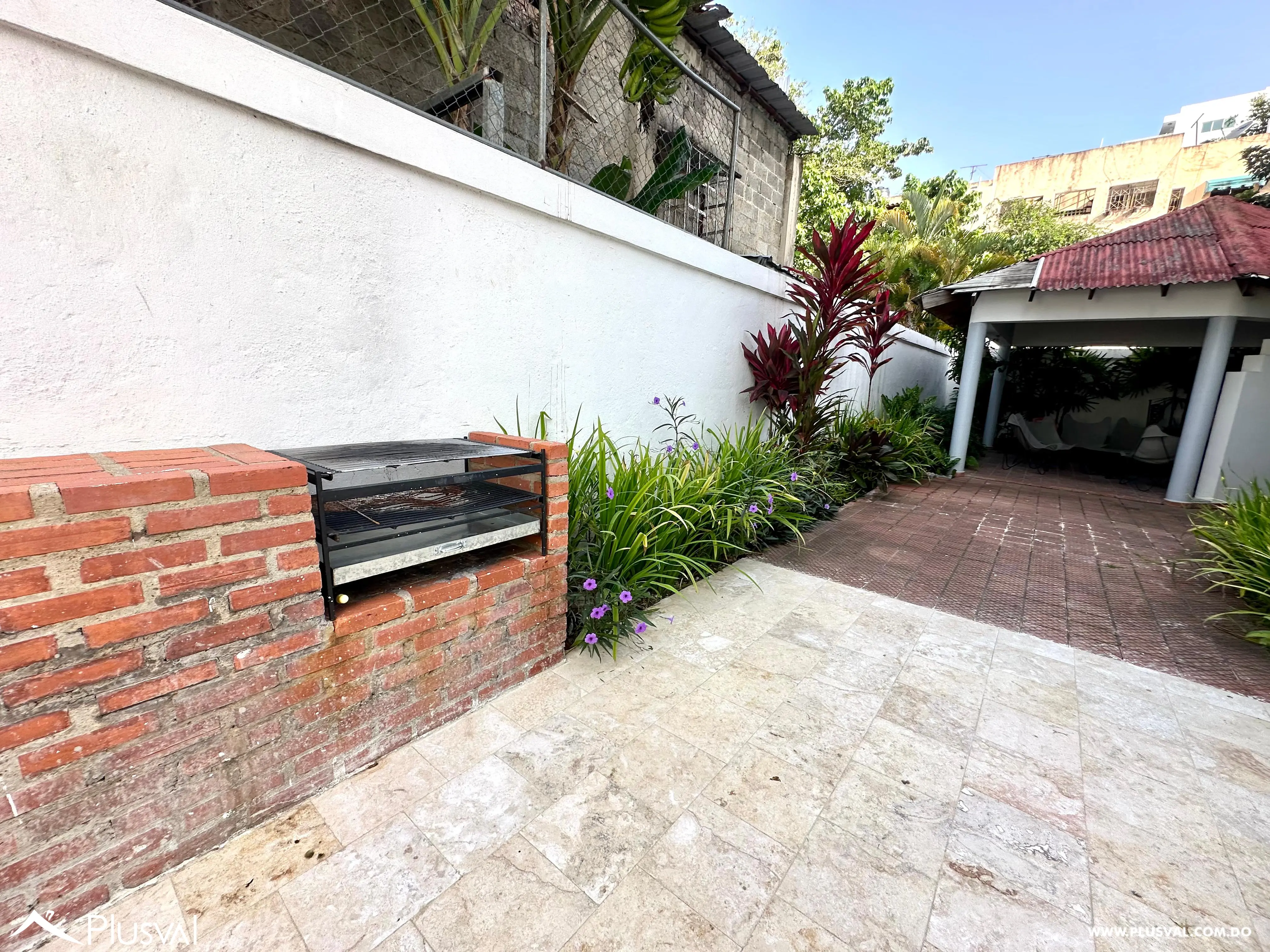 Apartamento de 3 habitaciones en Evaristo Morales 525965