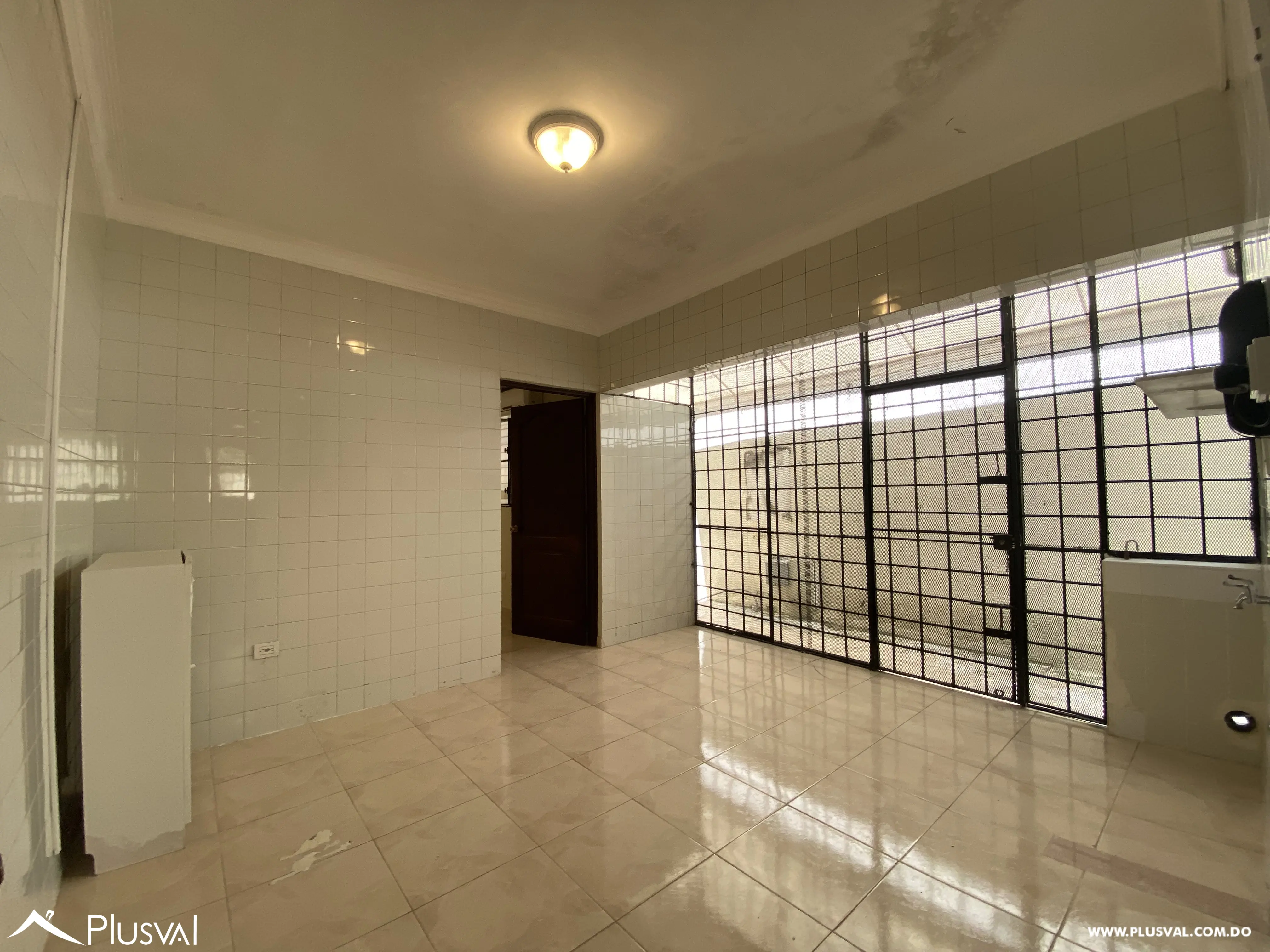 Alquilo Excelente Casa Residencial en Las Praderas 455473