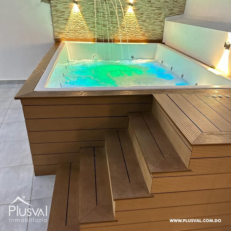 Espectacular apartamento con Terraza y Jacuzzi en Bella Vista 360915