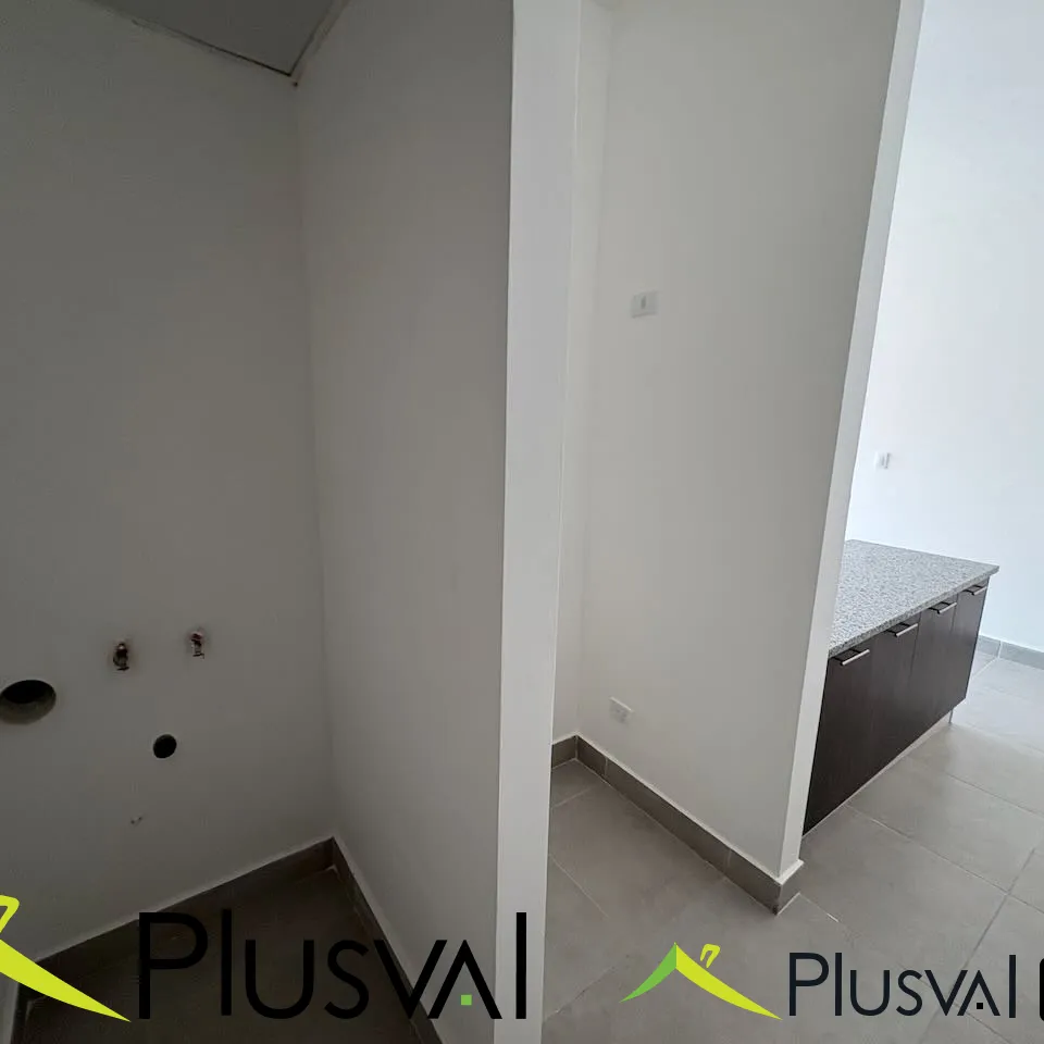 Apartamento de 1 habitación en Bella Vista con balcón, piscina, gimnasio y salón multiusos. 431953