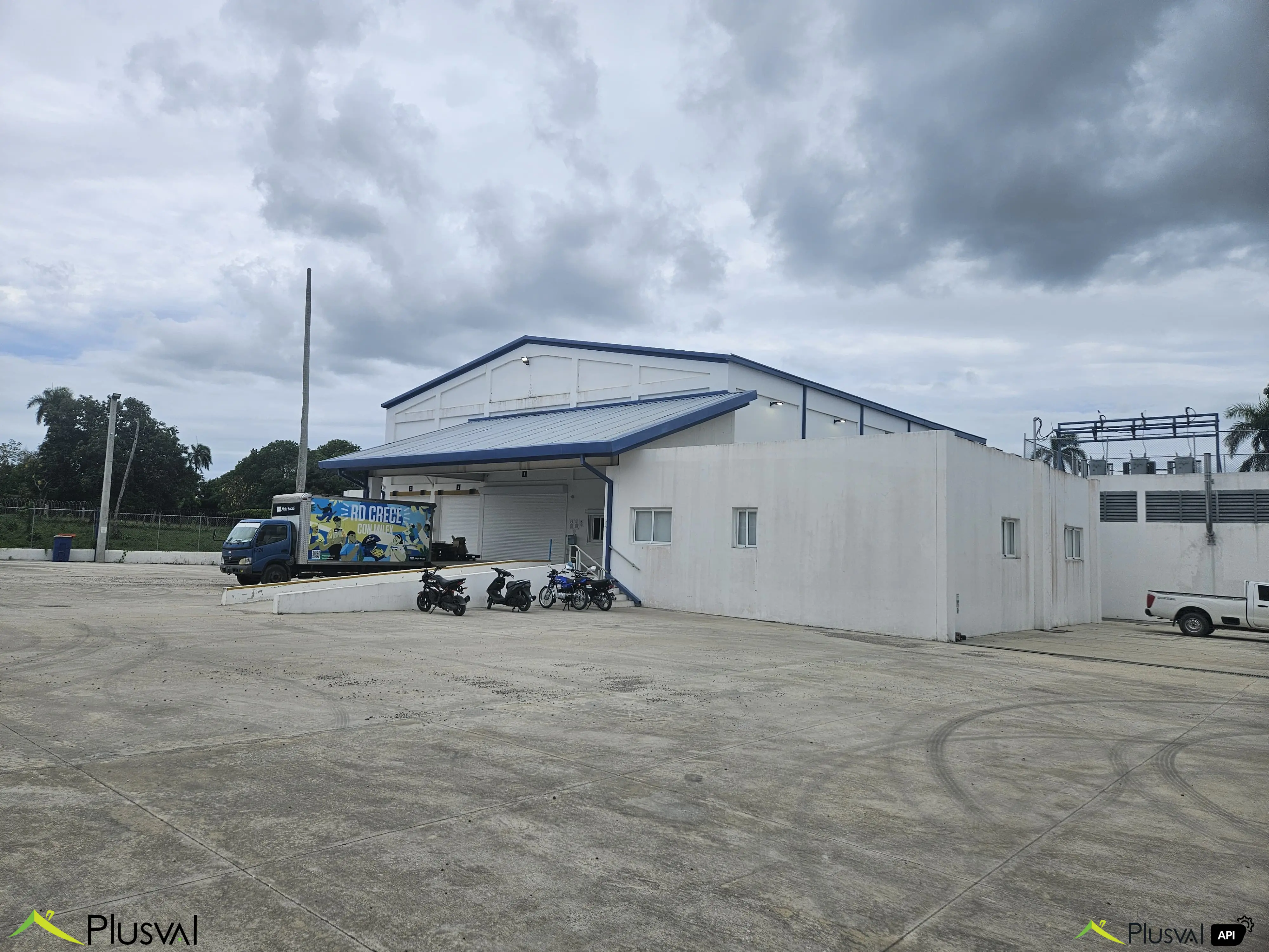 Almacén de gran capacidad disponible para renta en Higüey 447772