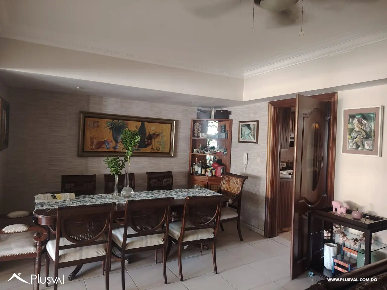 Amplio y cómodo apartamento en Evaristo Morales 497421