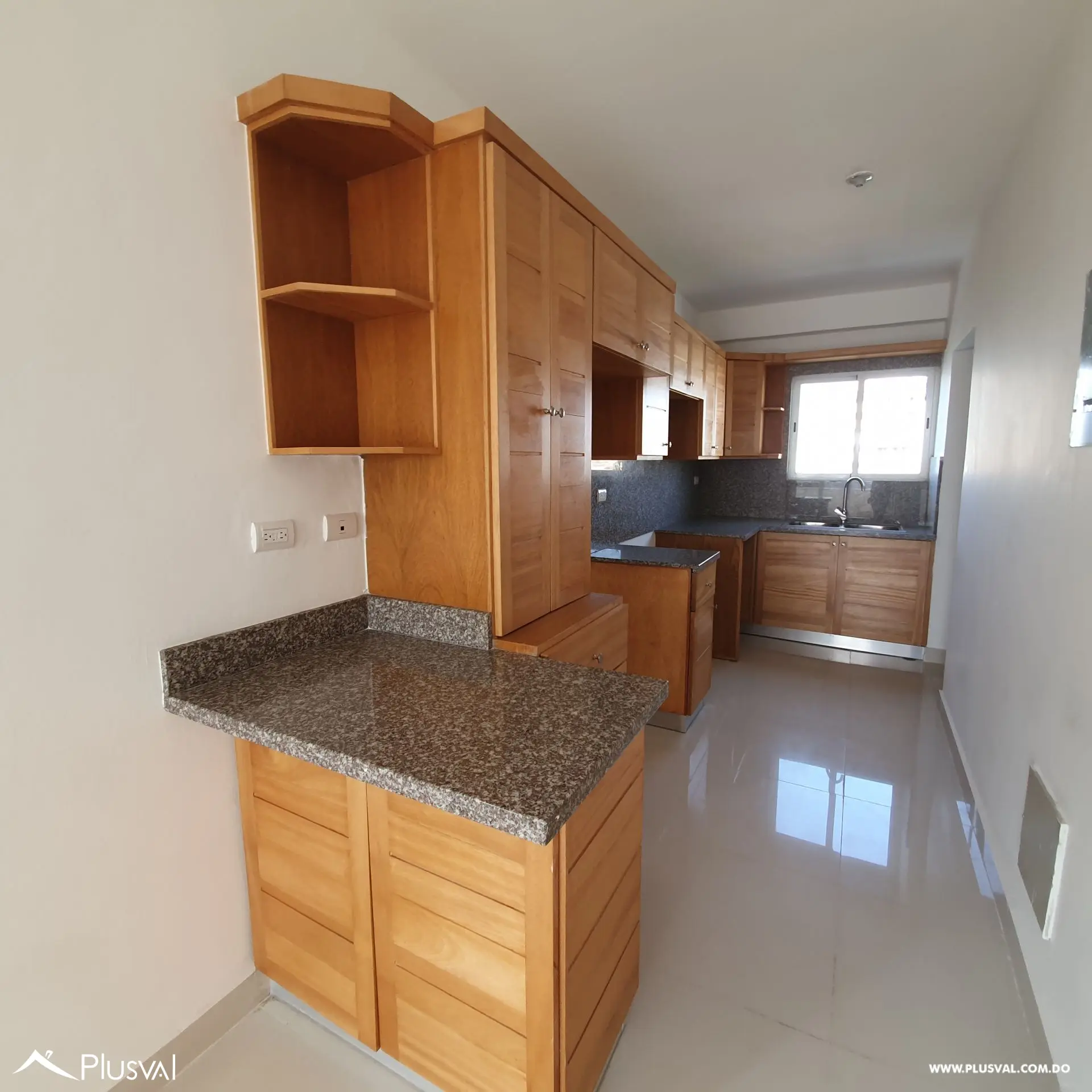 Amplio apartamento en alquiler en el millón 458502