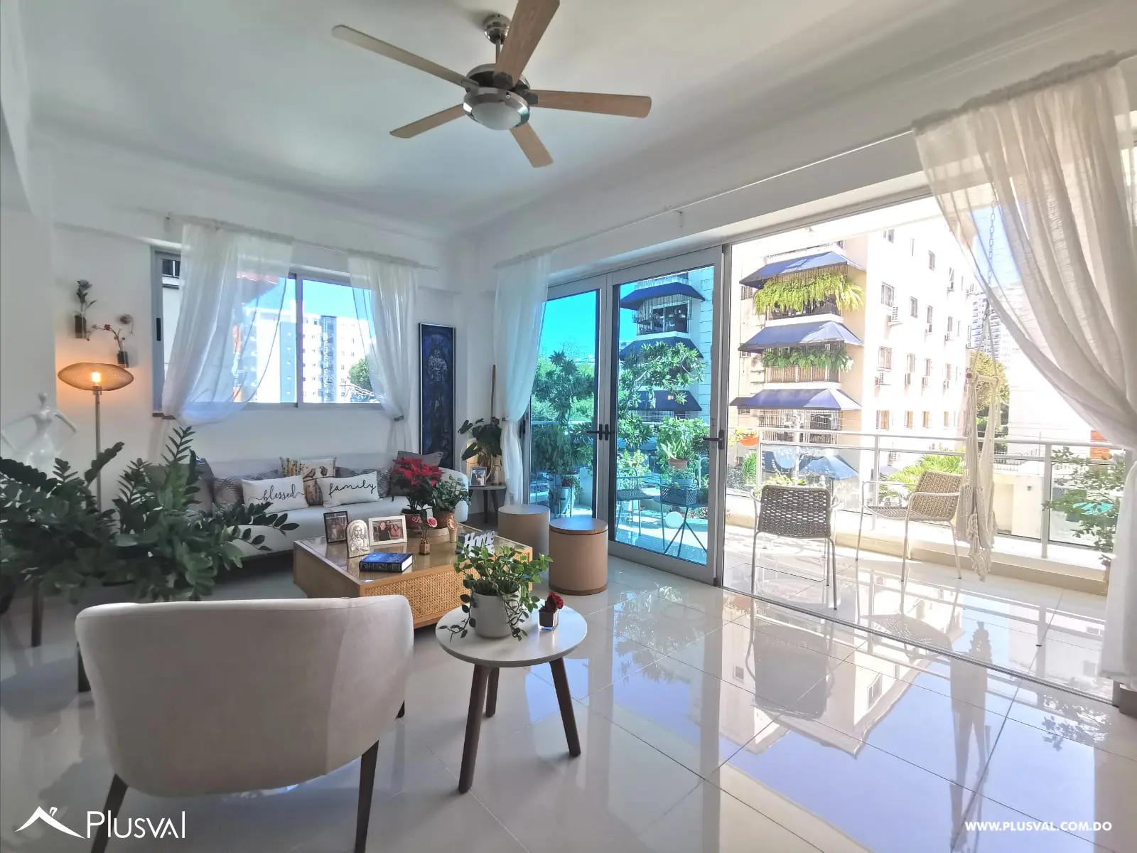 Se vende amplio apartamento con balcon tipo terraza 483775