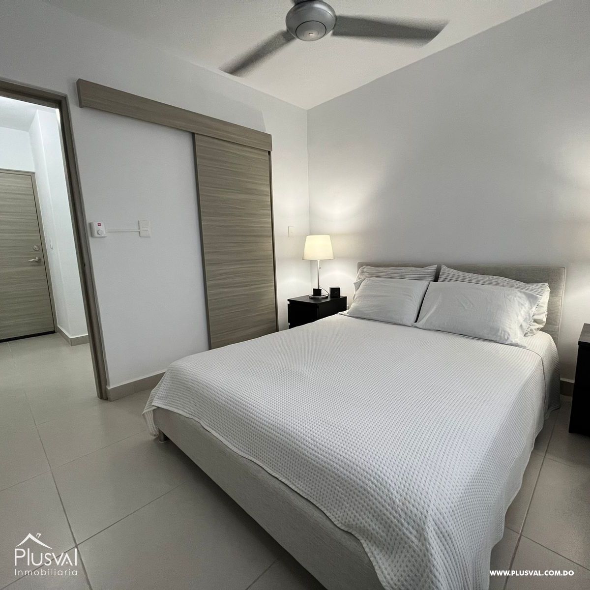 Acogedor apartamento en venta, en Residencial Crisfer 391767