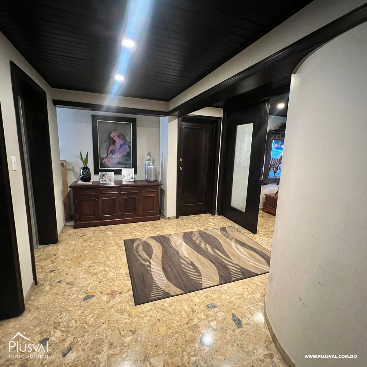 Apartamento en Venta, frente al parque Mirador Sur. 302980
