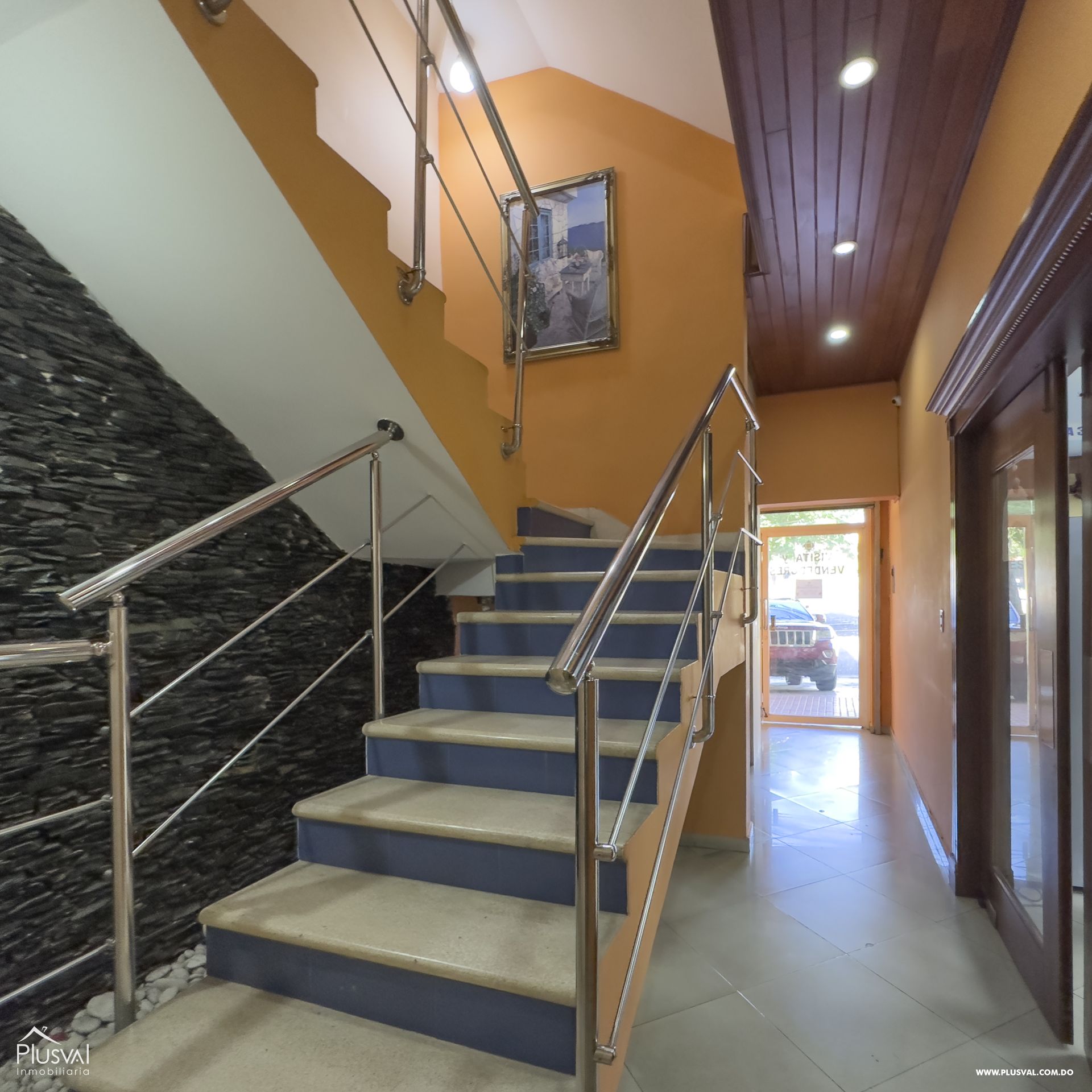 En Venta Edificio comercial de 6 Niveles Ensanche La Julia 244603