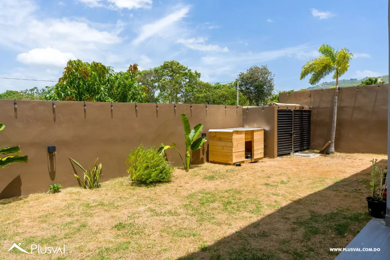 Casa de Dos Niveles  Amueblada en Venta en Gurabo 523023
