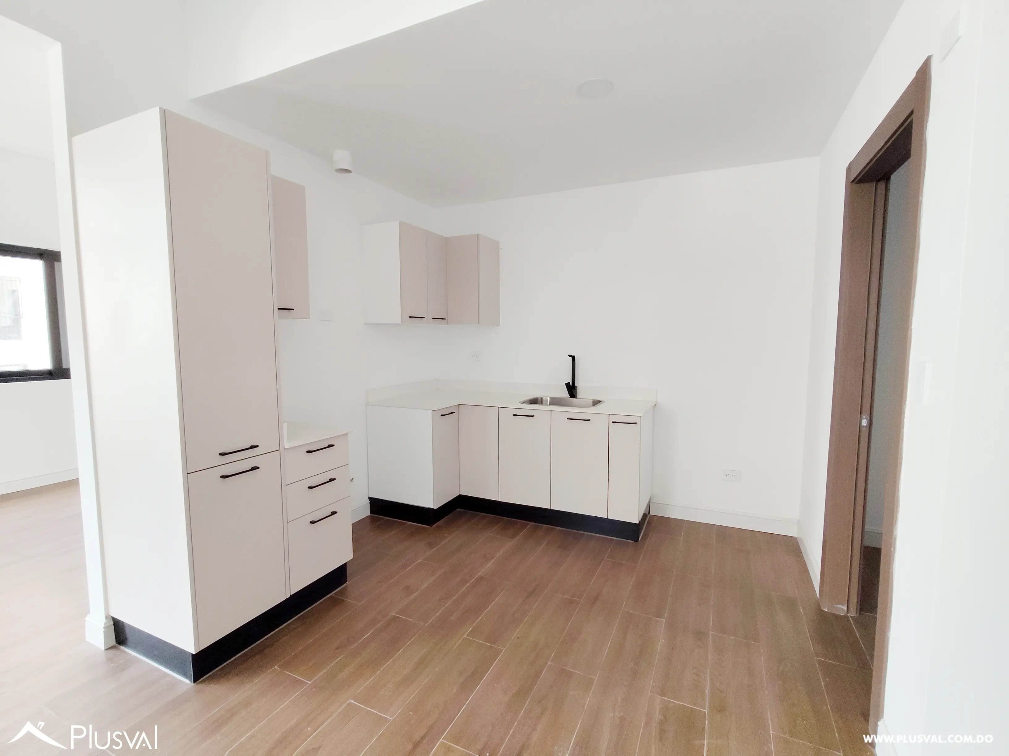 De Venta Apartamento Nuevo y moderno en el centro de Naco. 522542