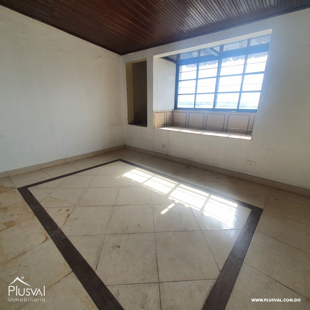 Edificio en venta en la Zona Colonial de 4 niveles 223537