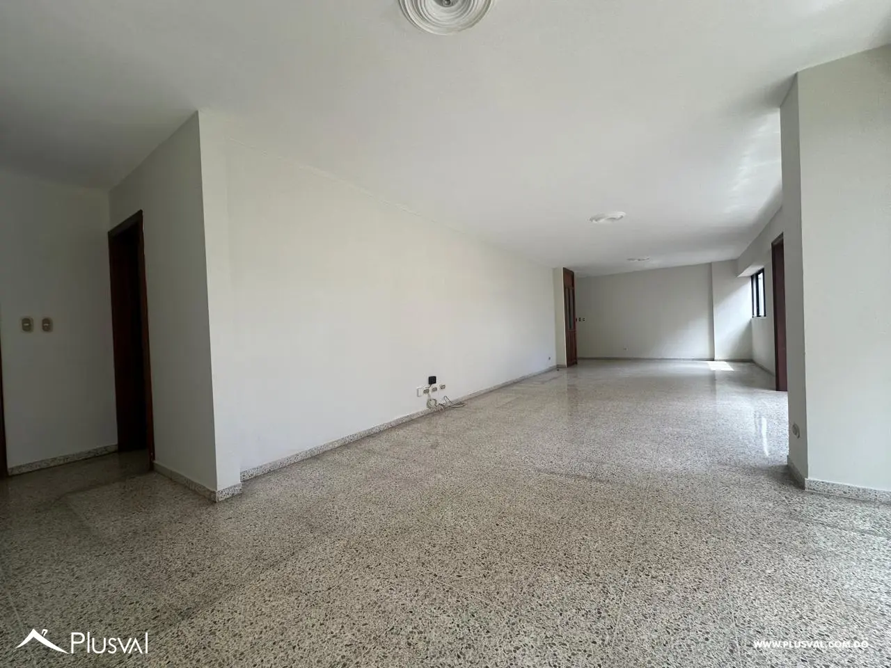 Apartamento en alquiler en Naco. 469532