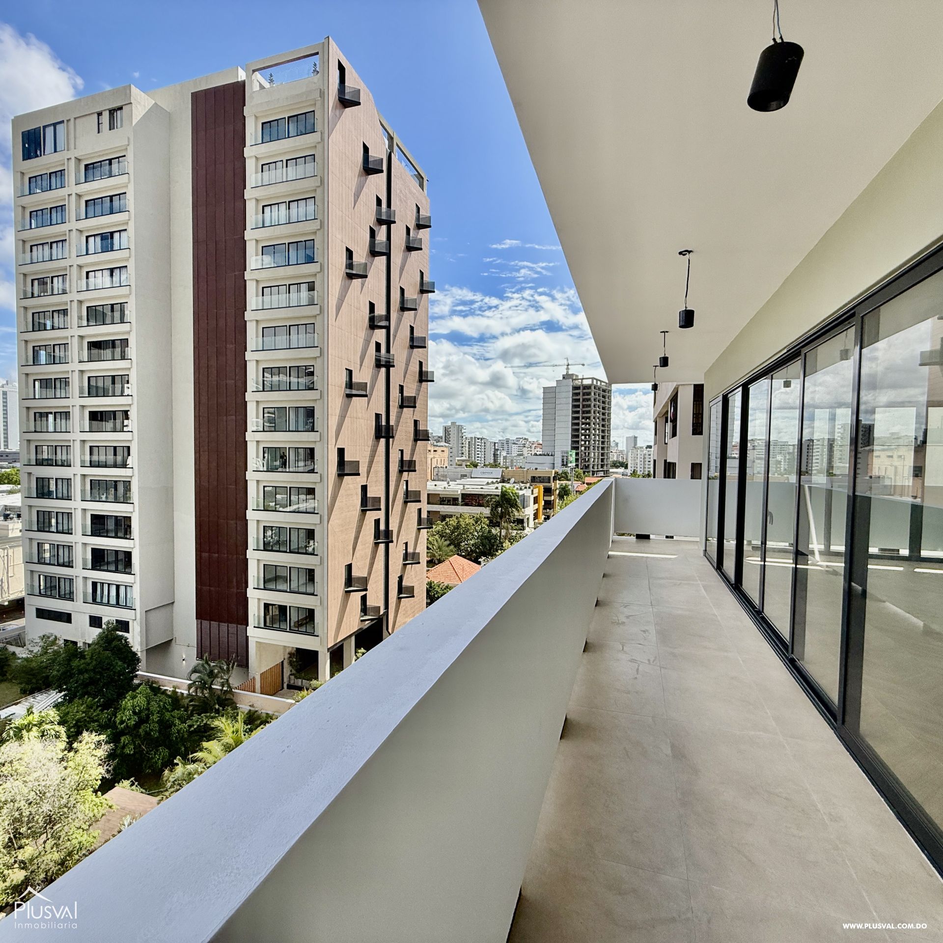 Apartamentos de 3 Habitaciones + Estudio en Venta – Torre de Lujo Lista en Piantini con Áreas Sociales Exclusivas 434480