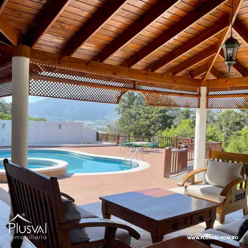 Hermosa villa en Constanza con piscina, jacuzzi y amplias terrazas 345304