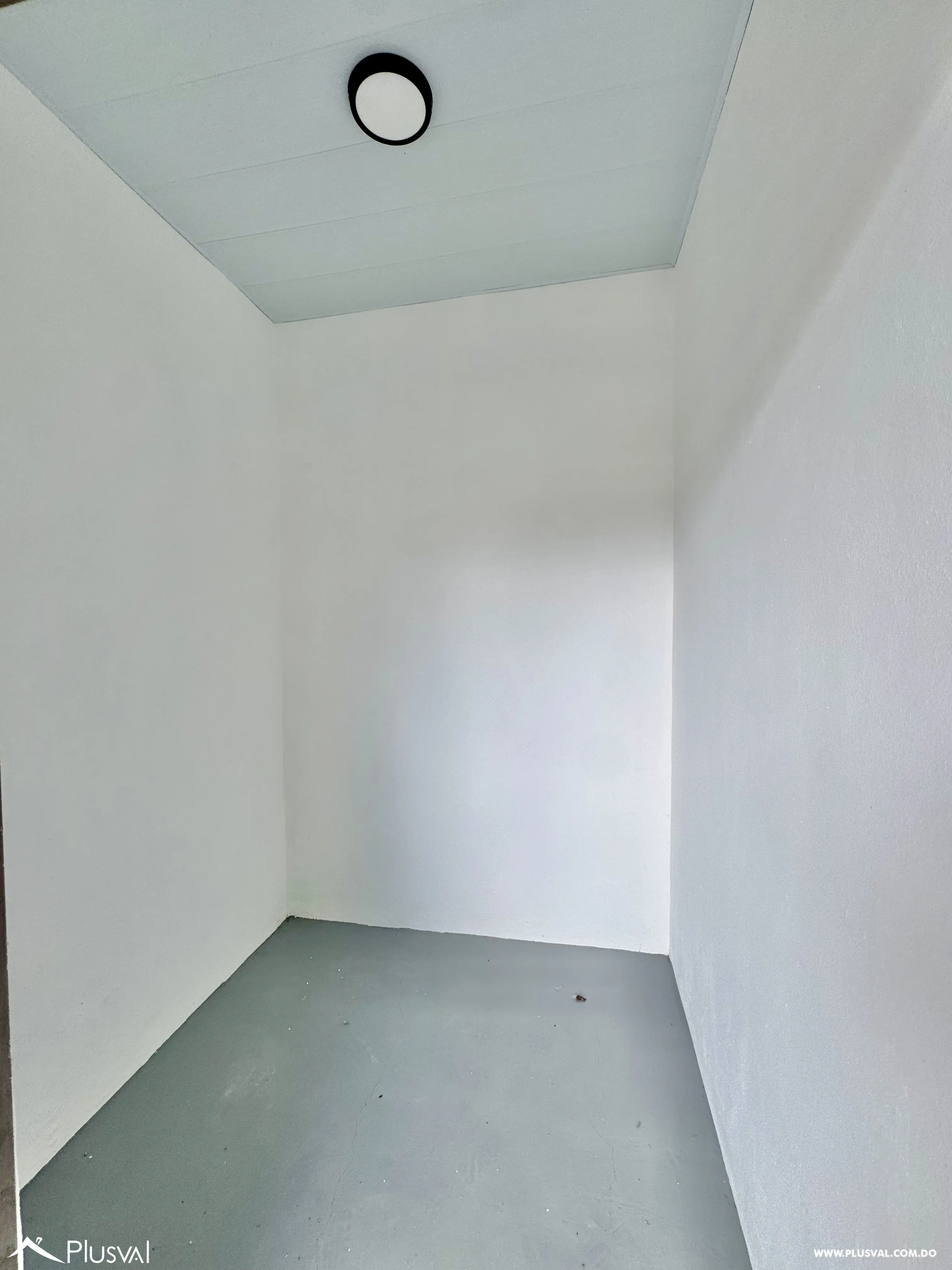 Alquilo Apto Finamente Amueblado en una de las Mejores Zonas de Naco 500035