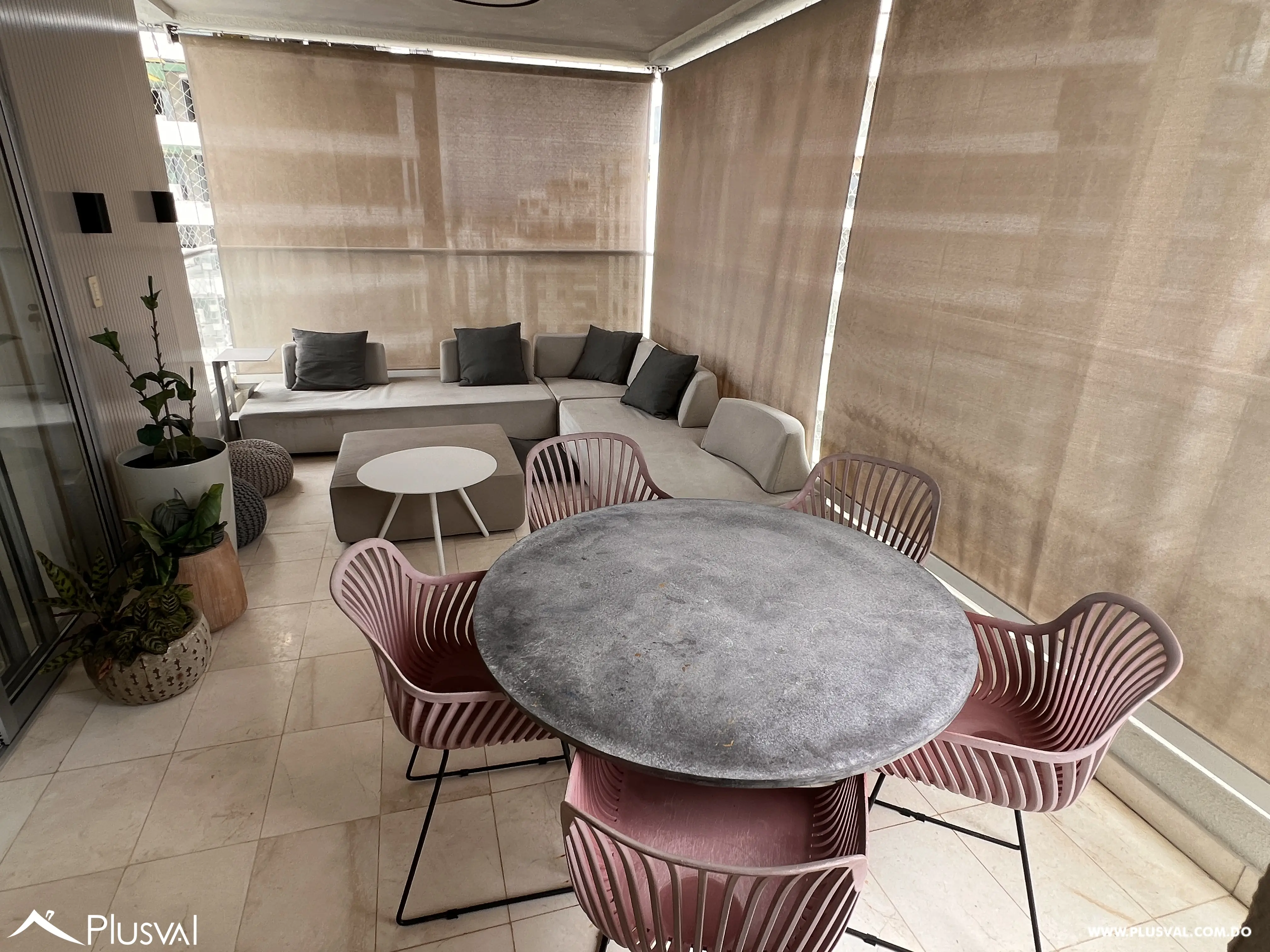 Amplio e Iluminado apartamento de venta en Piantini, piso alto y 5 parqueos 532889