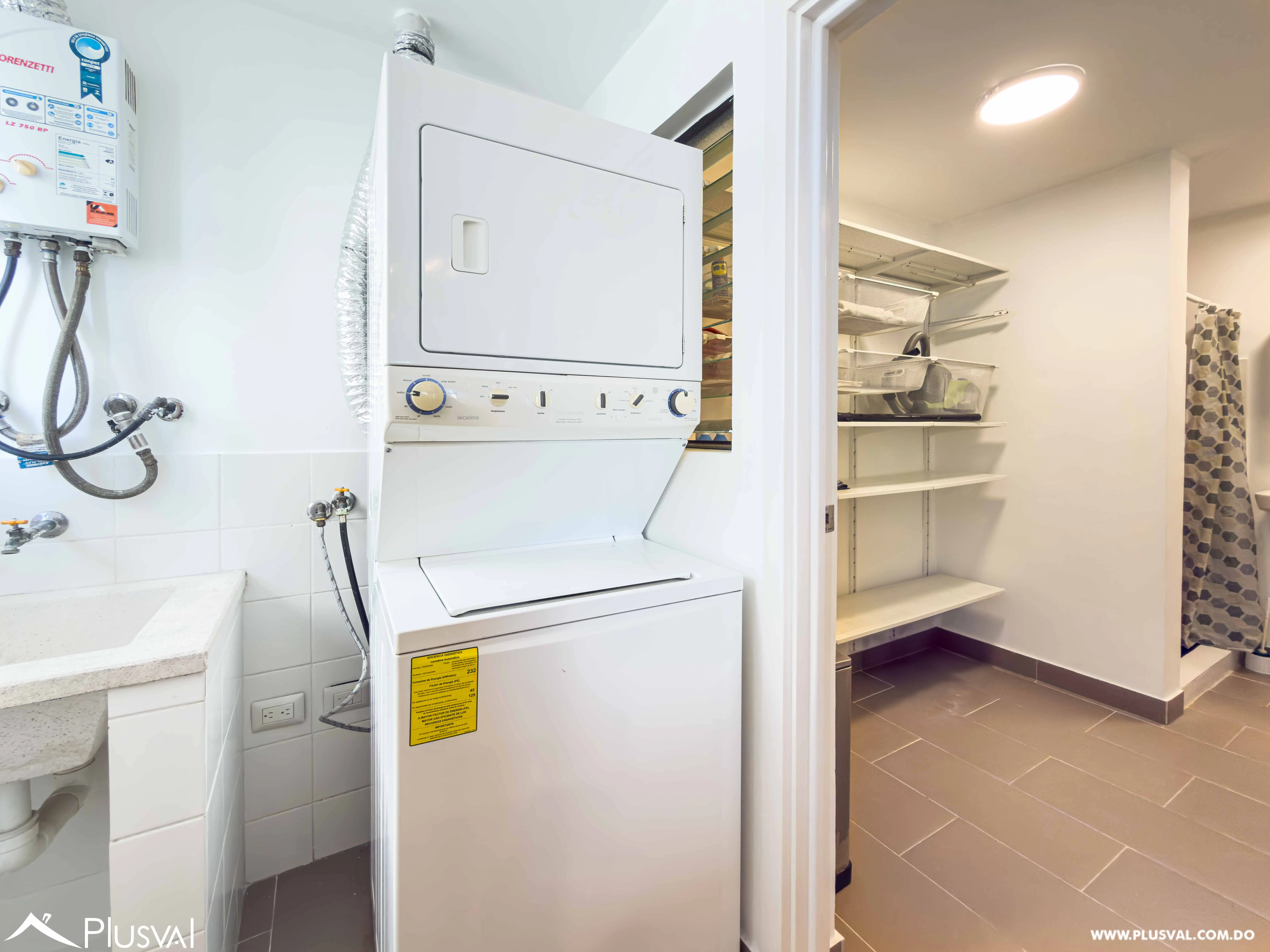 Elegante Apartamento Amueblado en Alquiler en Naco con 2 Habitaciones y Piso Alto 496573