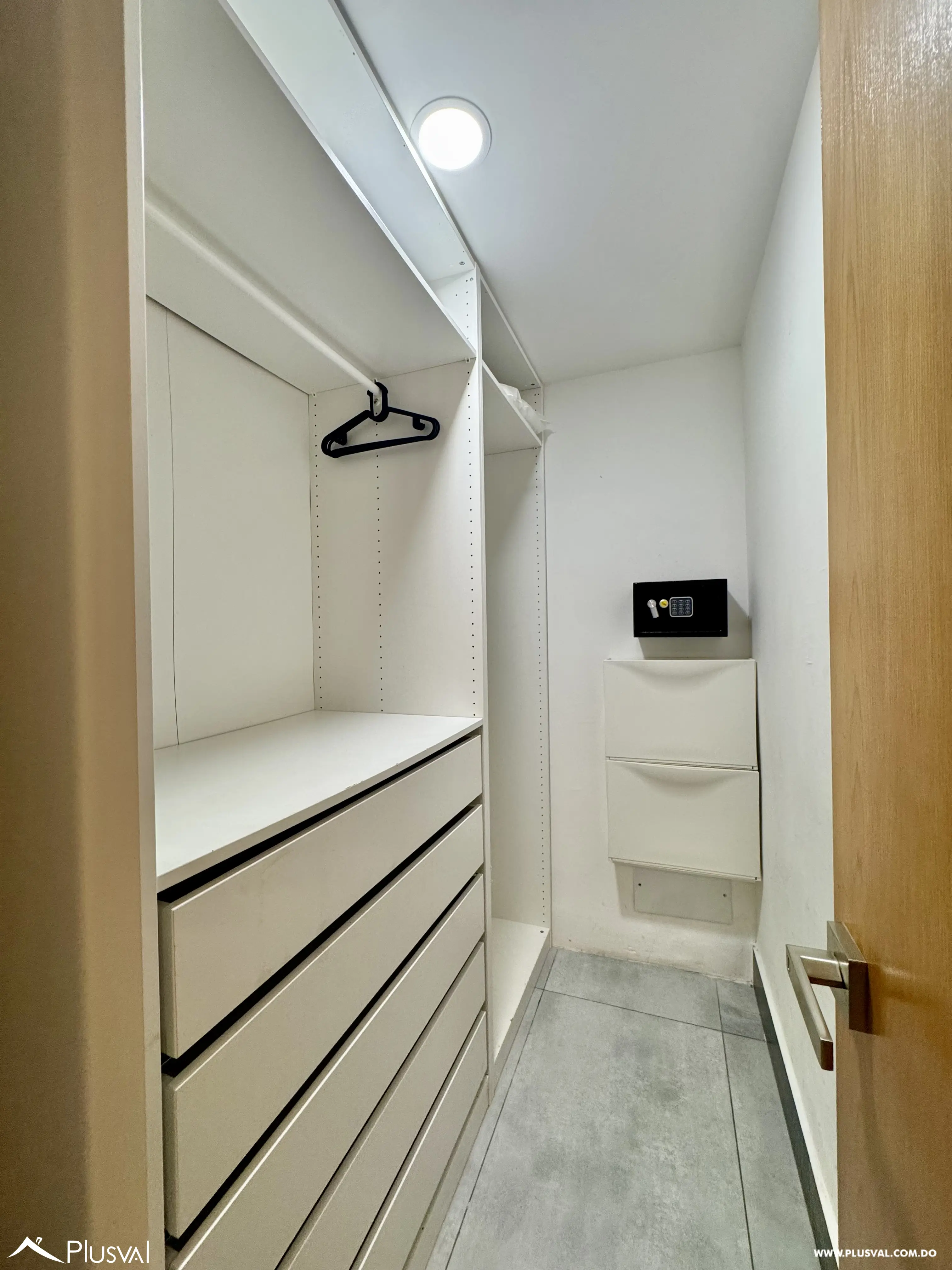Alquilo Maravilloso Apartamento Amueblado de 1 hab. en Piantini 504167