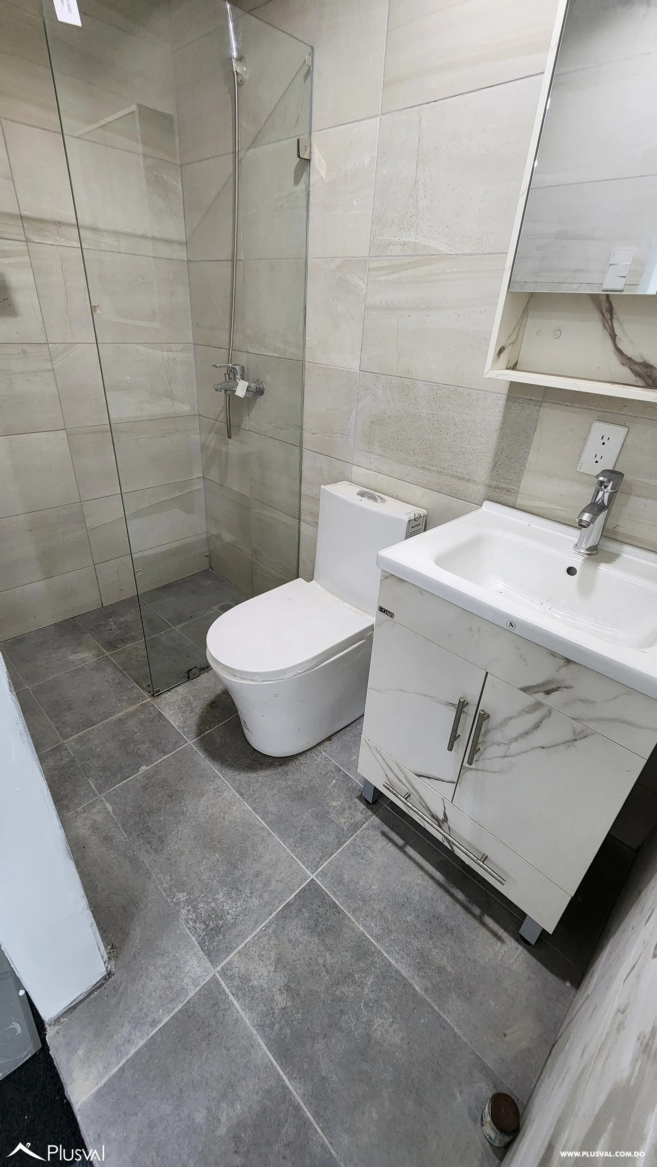 Se vende casa ideal para comercio y/o vivir. 473580