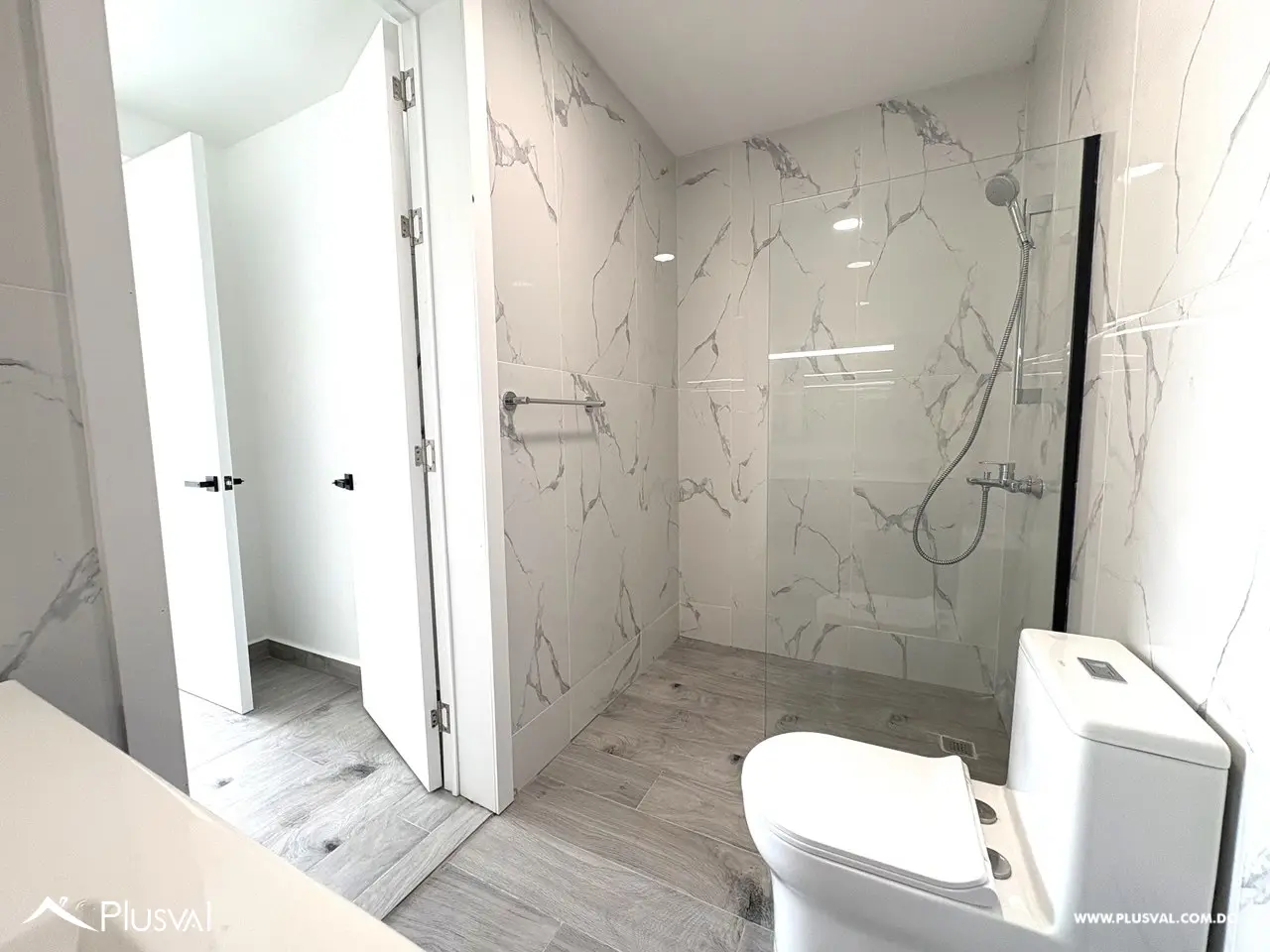 Venta | The Towers, Vista Cana 496470
