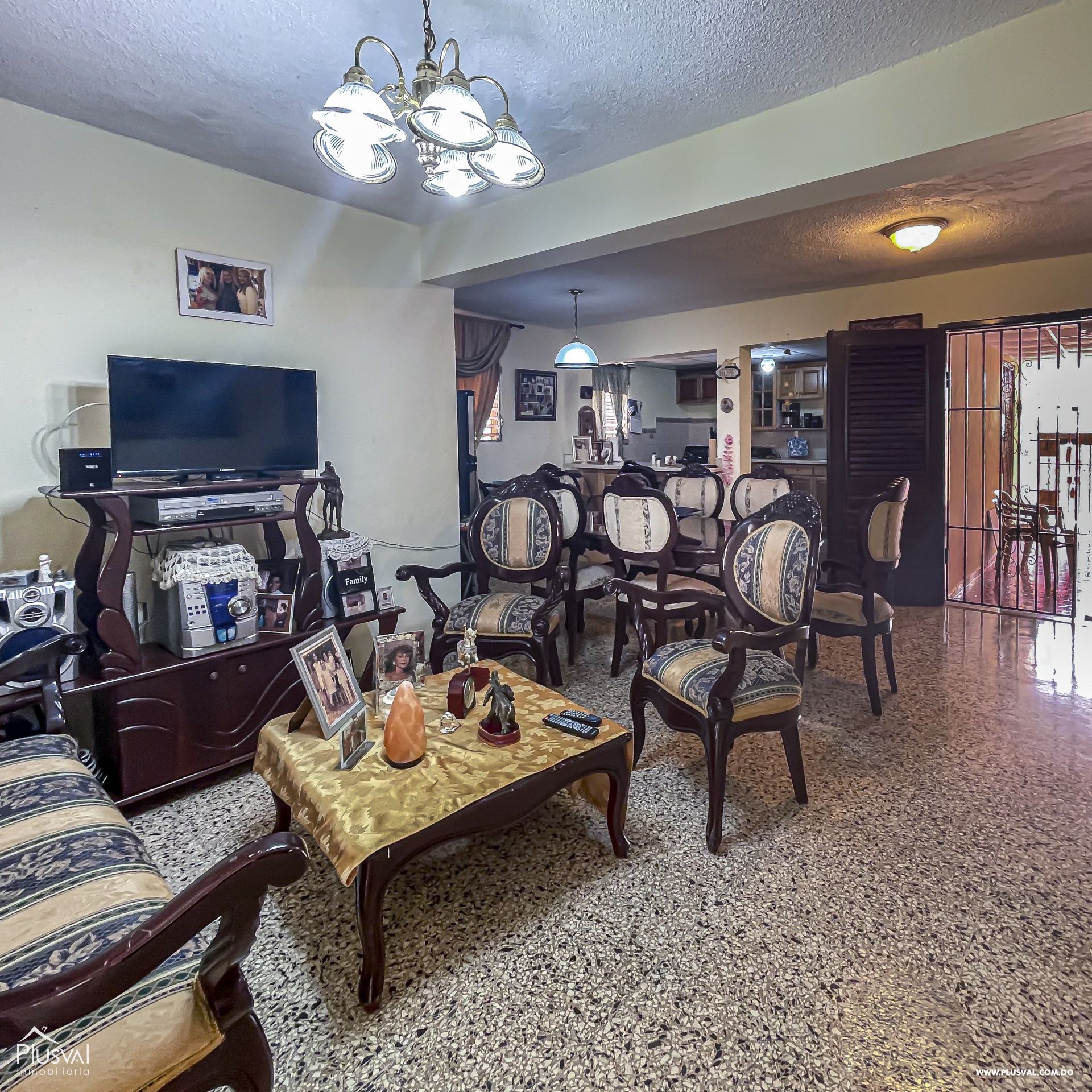 Edificio Residencial con 2 niveles 186459