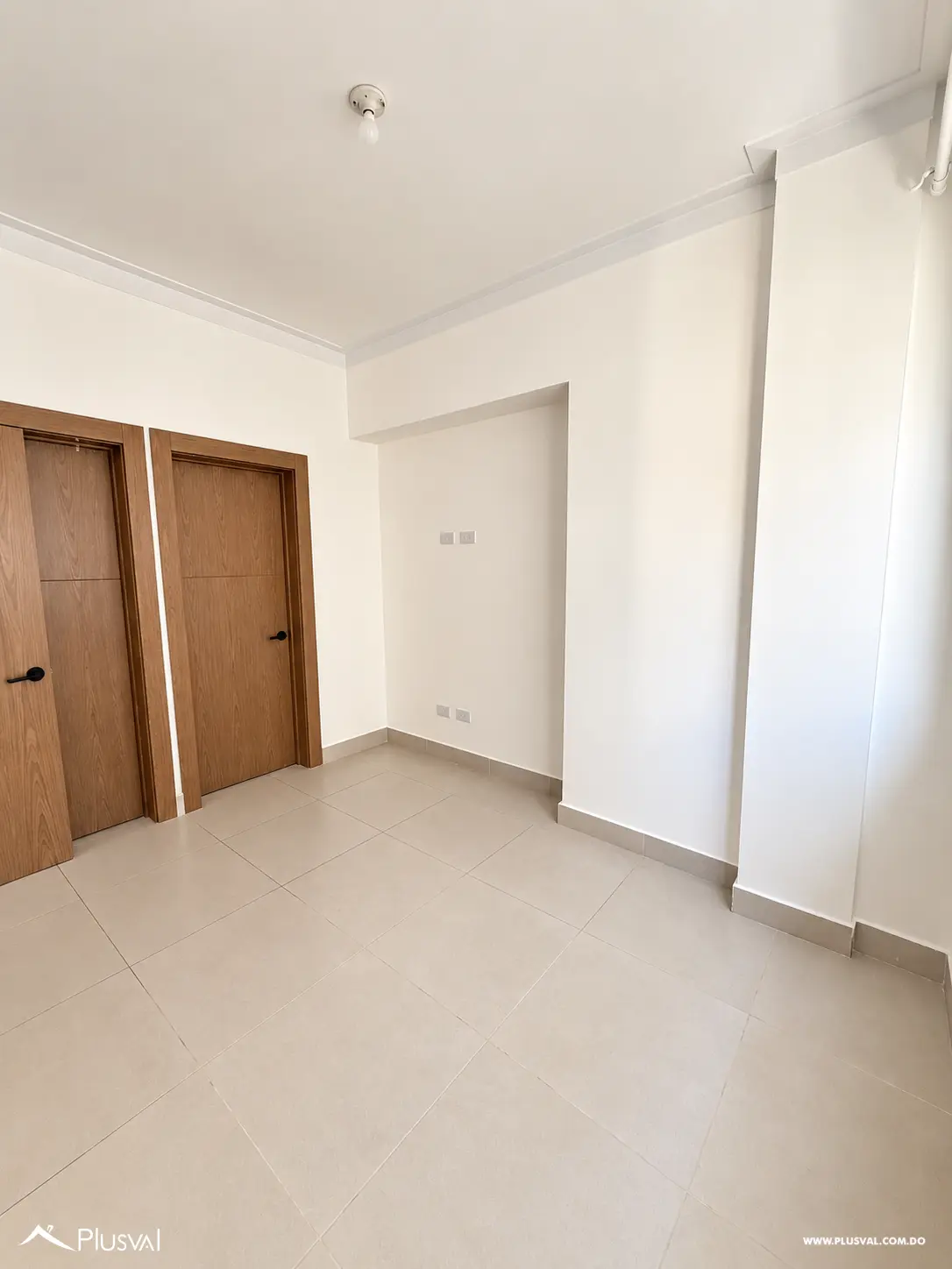 Moderno apartamento en venta de 1 habitación en Torre con áreas sociales — Sector Millón 529685