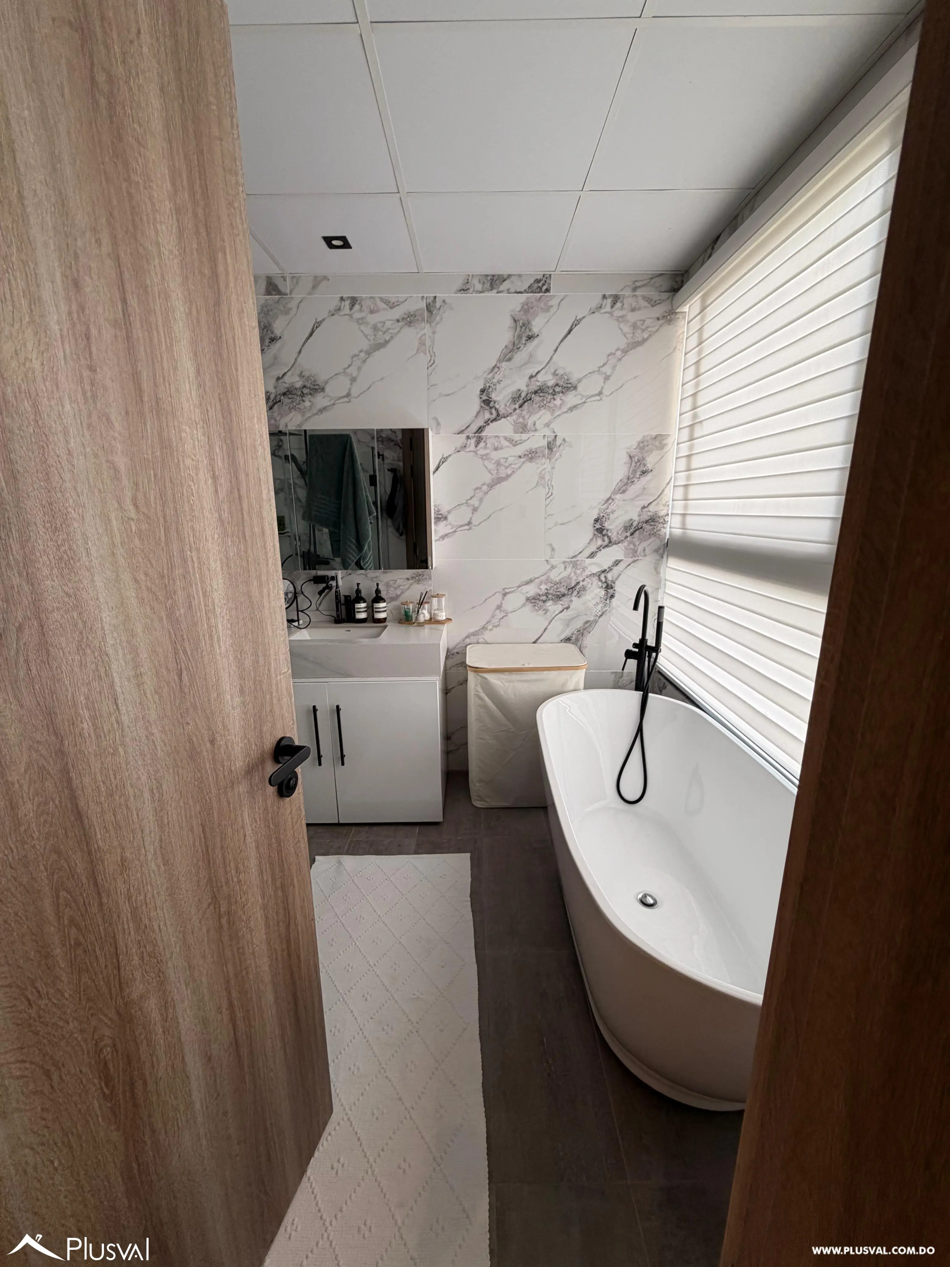 Exclusivo Apartamento Amueblado en La Esmeralda 513492