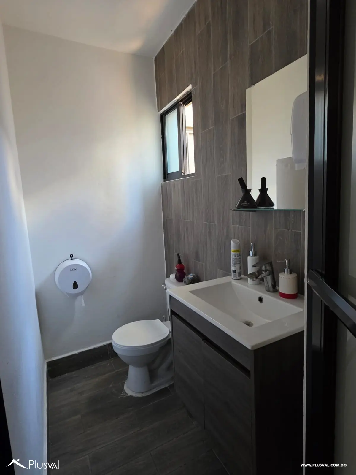 LocaL en alquiler en la Urbanización Fernández 500390