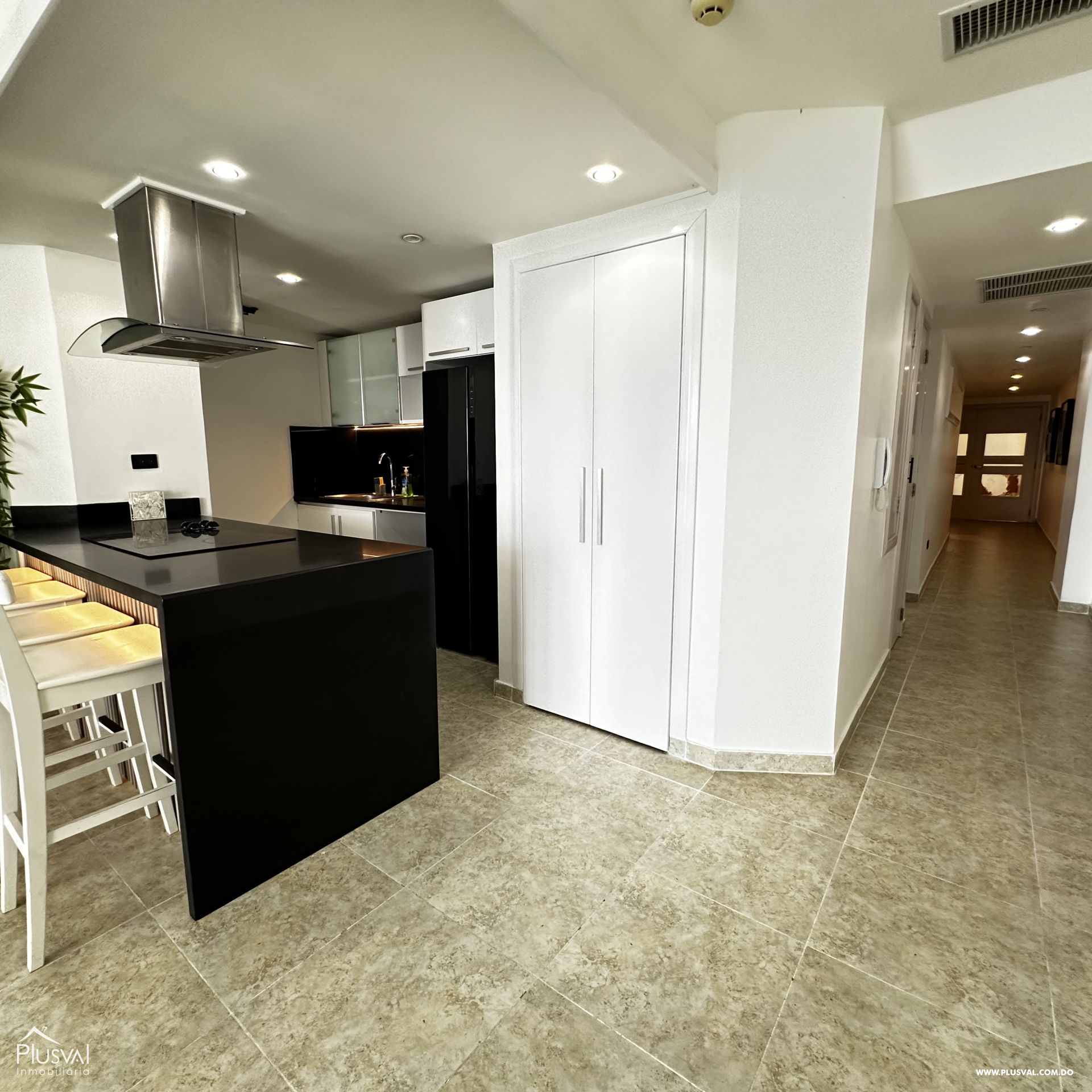 Venta de apartamento en primera línea de playa en Juan Dolio 362245
