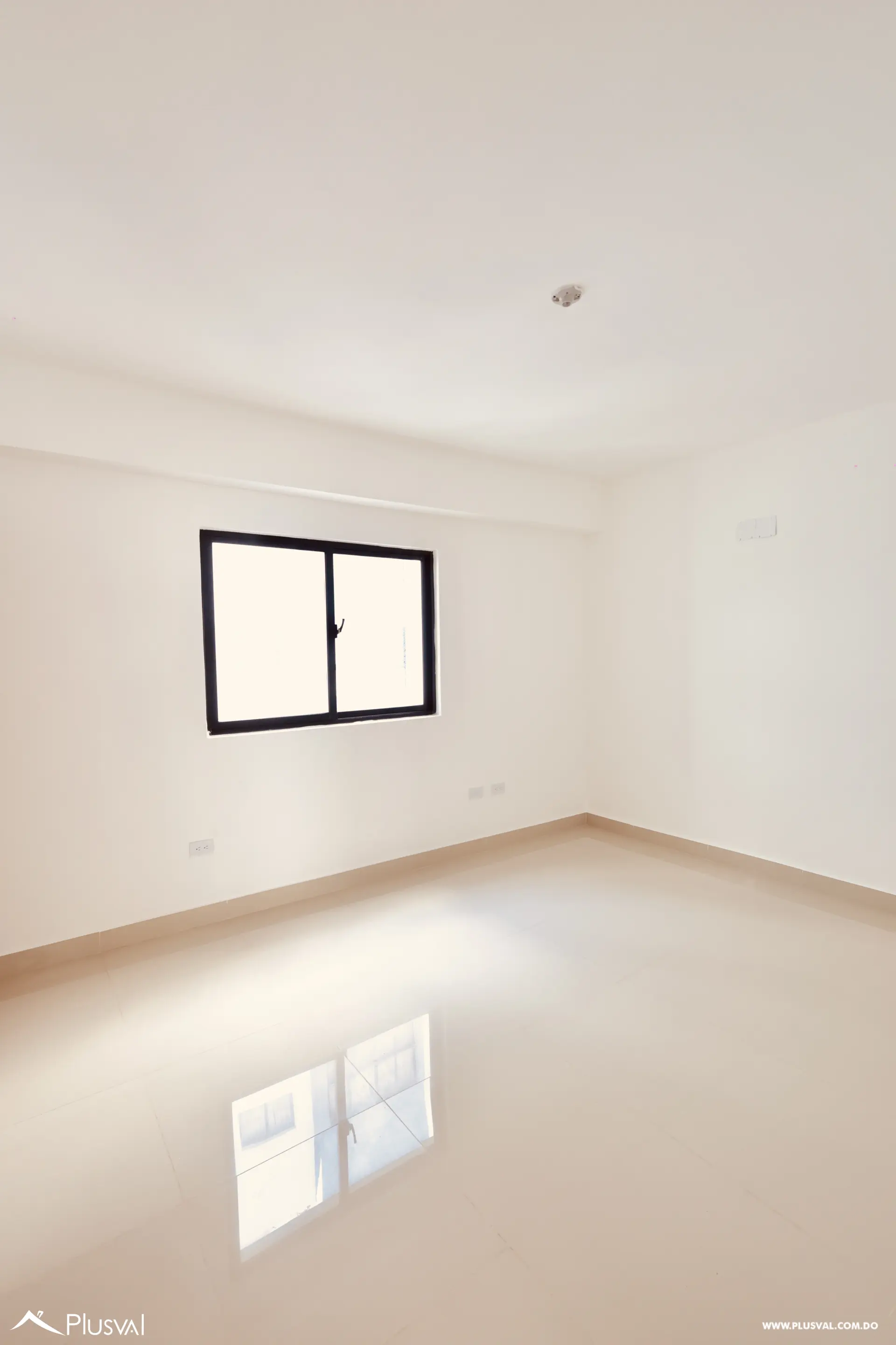 Descubre tu nuevo hogar en una exclusiva torre a pasos de la Av. Máximo Gómez. 471922