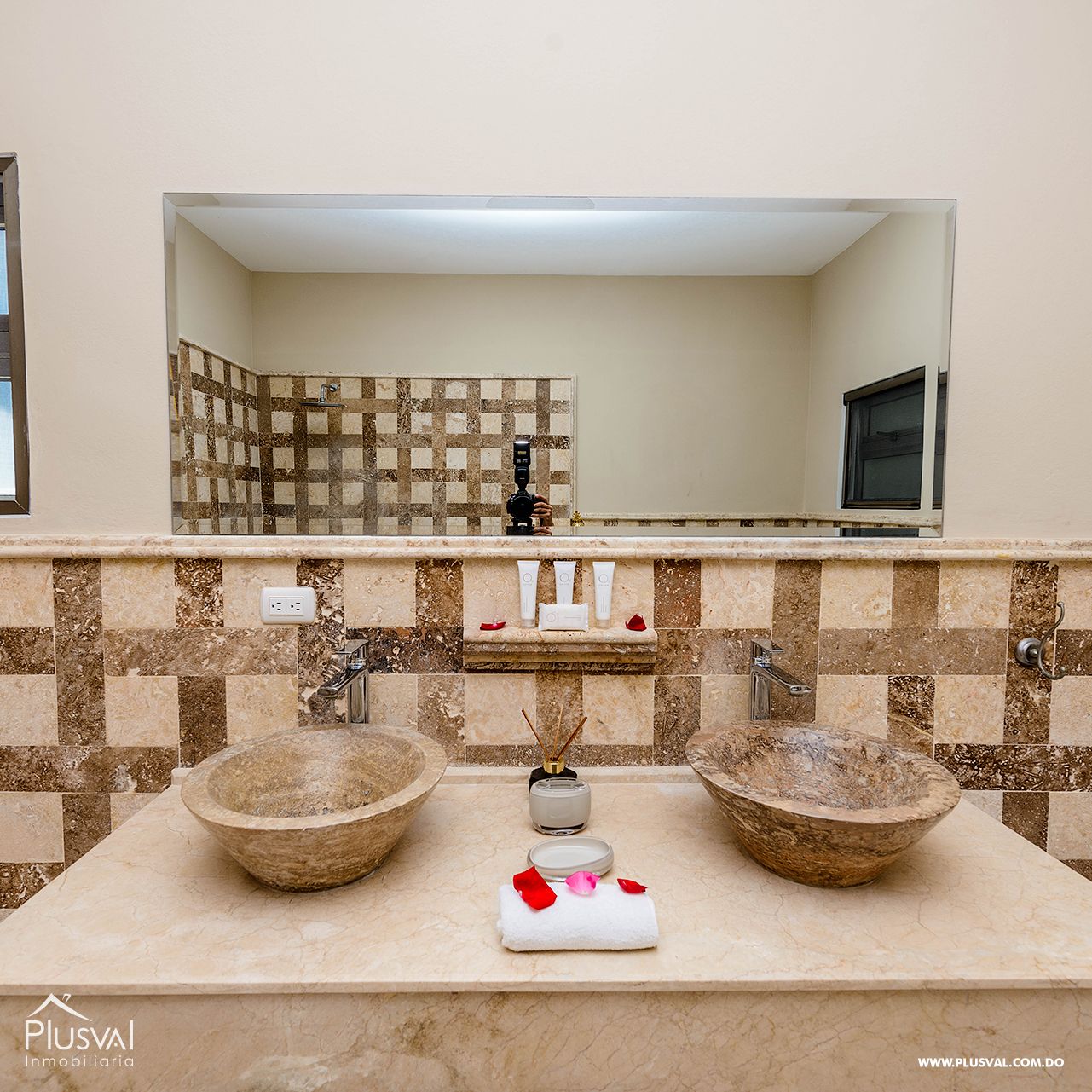 Penthouse de 3 pisos cerca de la playa en Los Corales, Punta Cana 436903