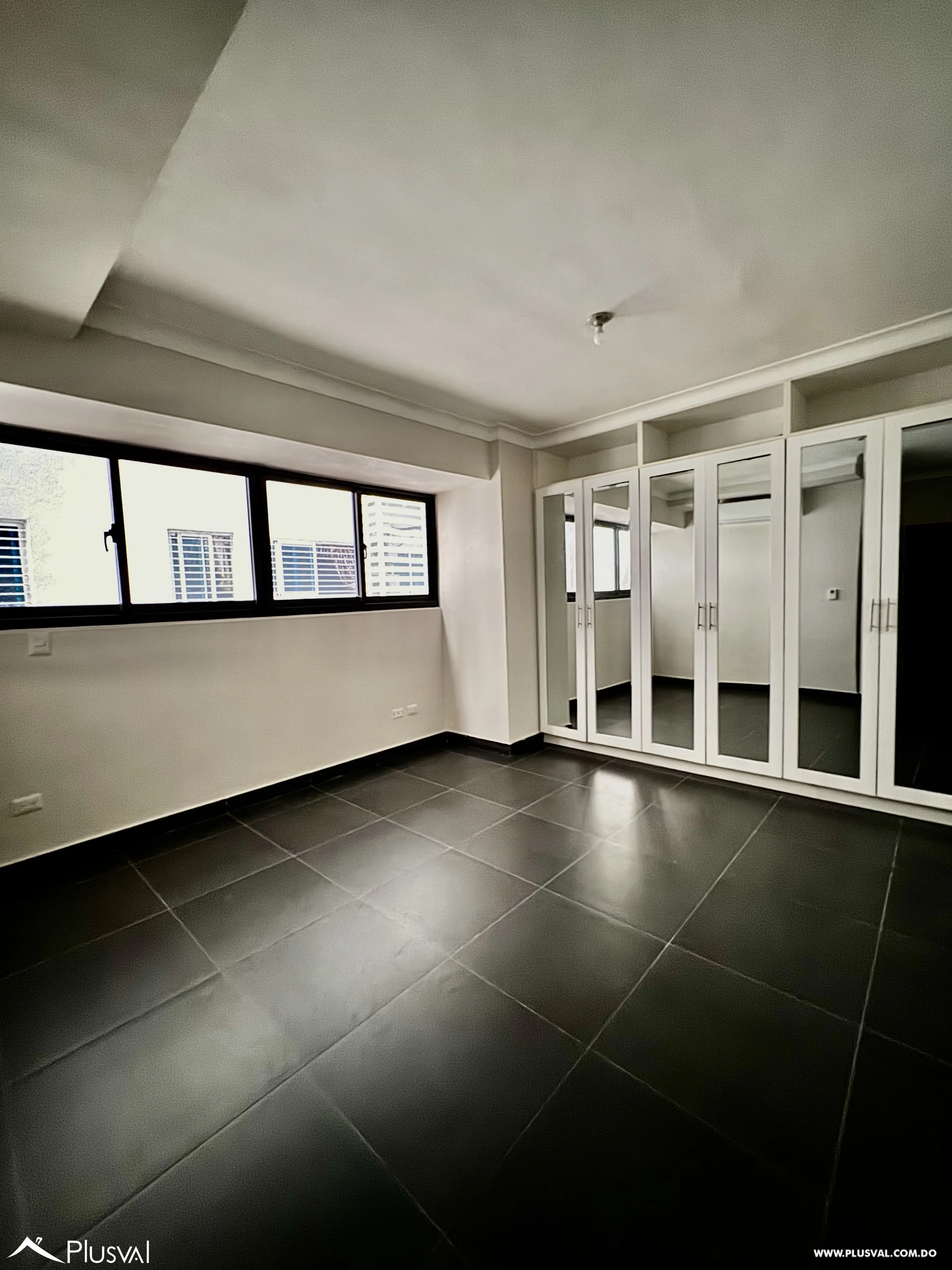 Alquilo Excelente Apartamento en el Corazón de Piantini 493579