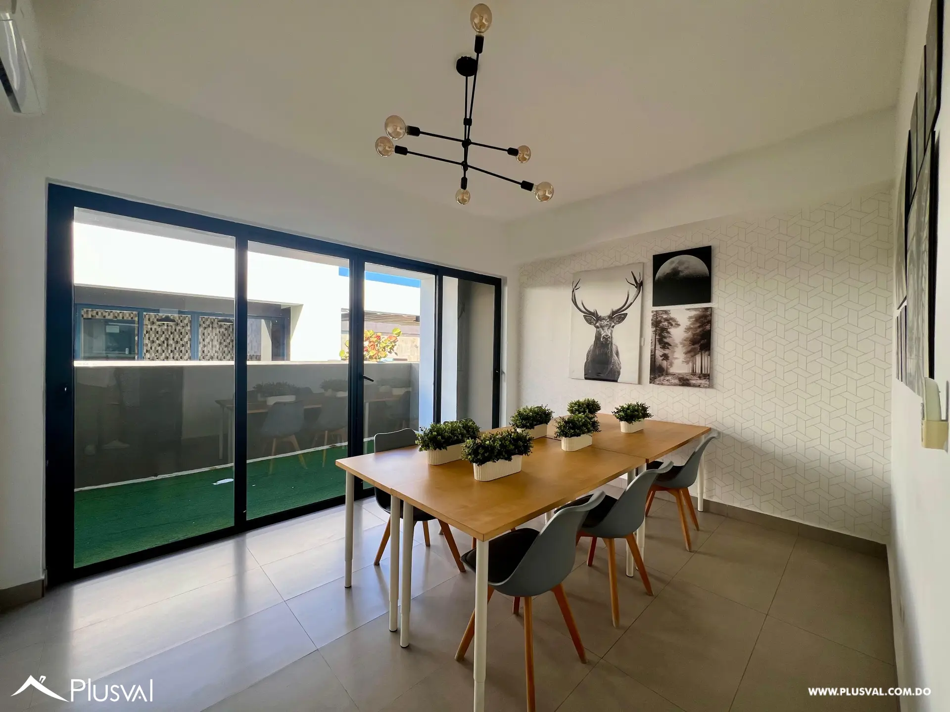Apartamento en alquiler amueblado en Evaristo Morales con 2 piscinas 488193
