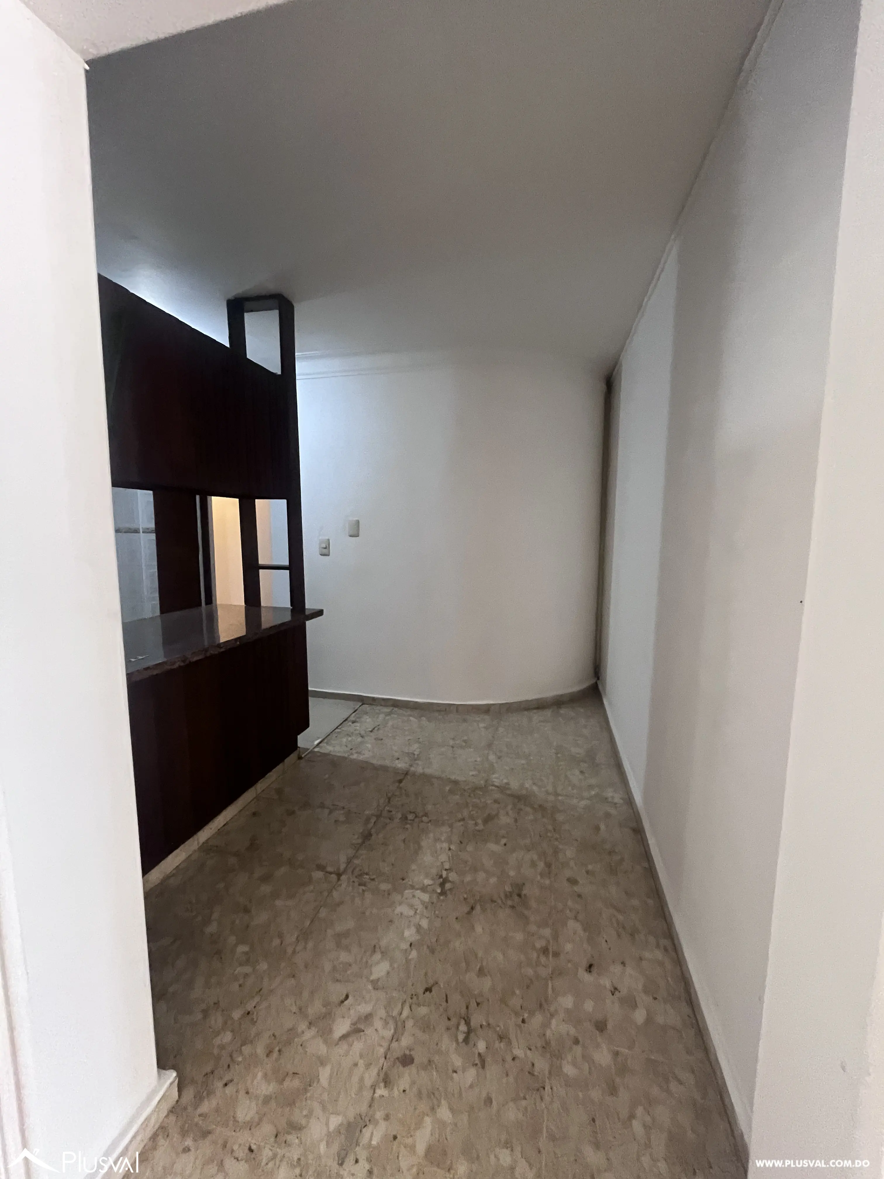 Apartamento en alquiler en el sector Paraiso de 3 habitaciones para uso residencial u oficinas 493656