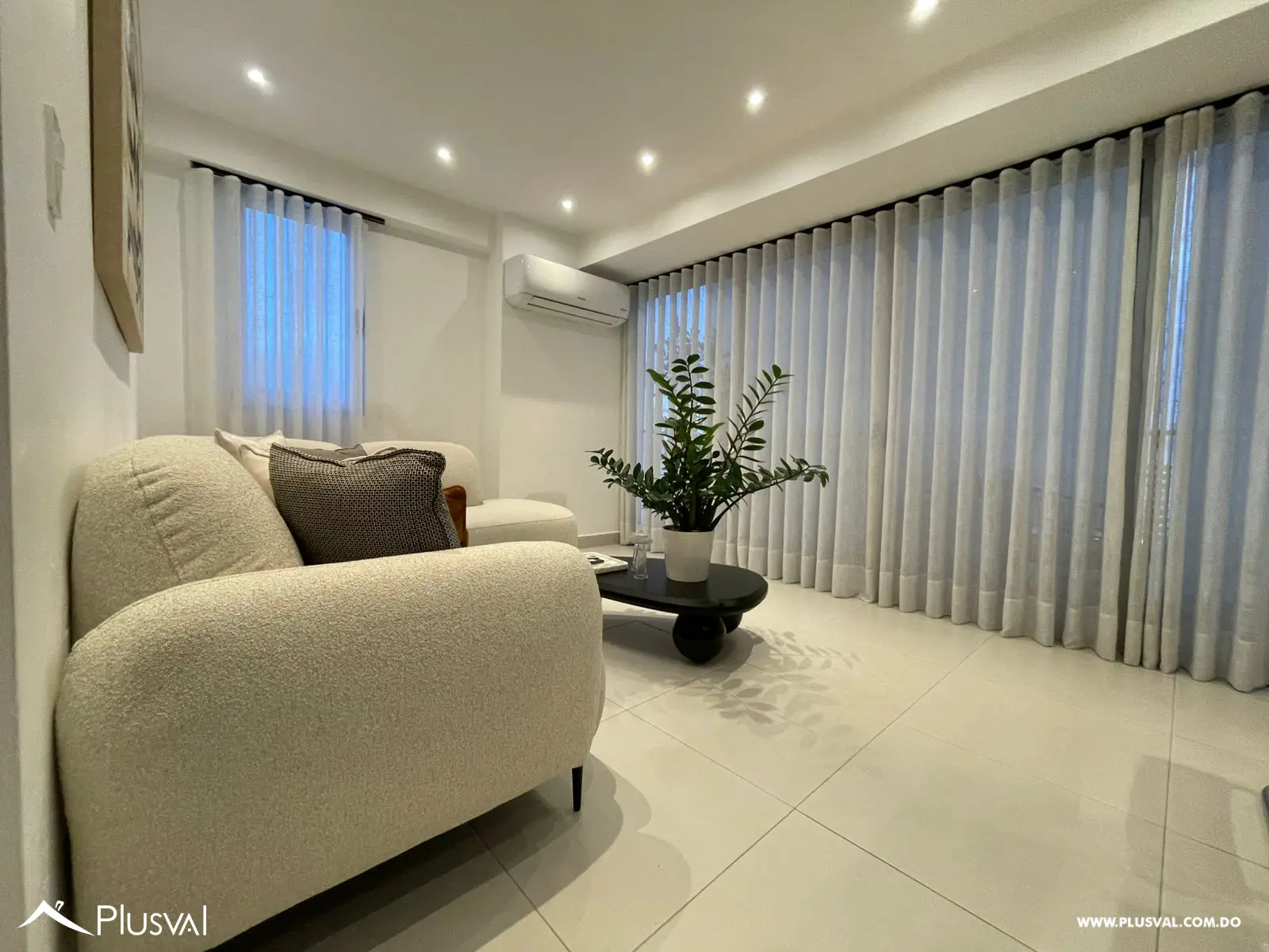 Excelente apartamento en venta en piso alto en Naco 492981