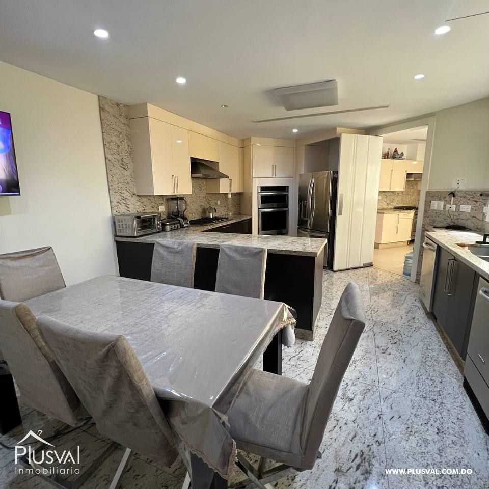 Apartamento   en Venta con una Vista Espectacular en Los Cacicazgos 344953