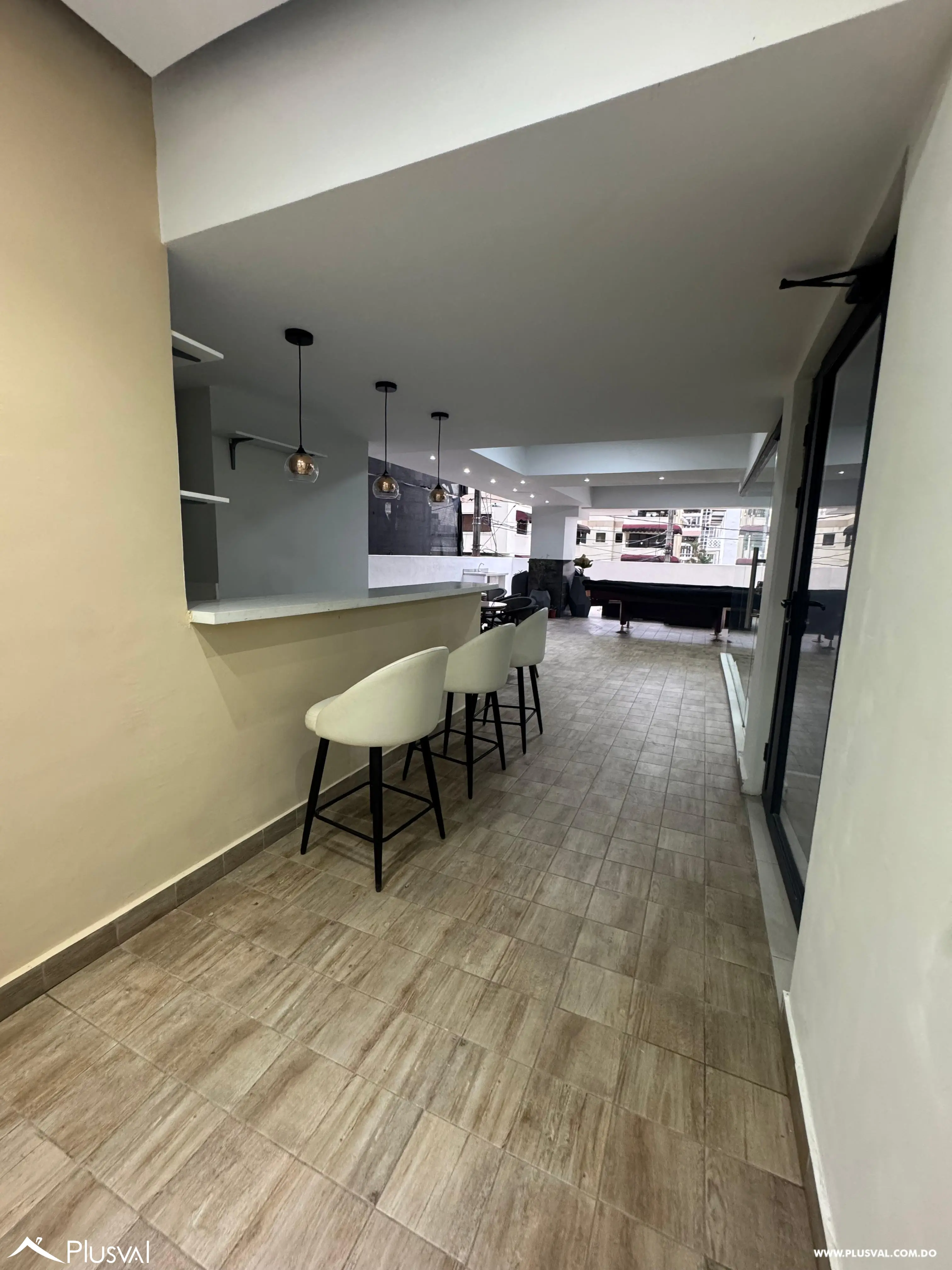 Alquiler de apartamento en torre moderna de Evaristo Morale 482339