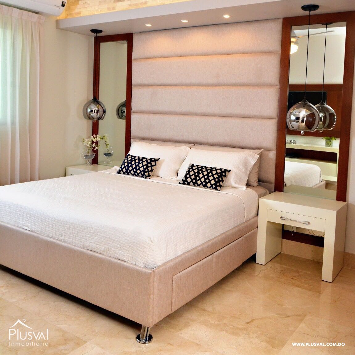 Amplio penthouse en la zona Exclusiva La Esmeralda 395911