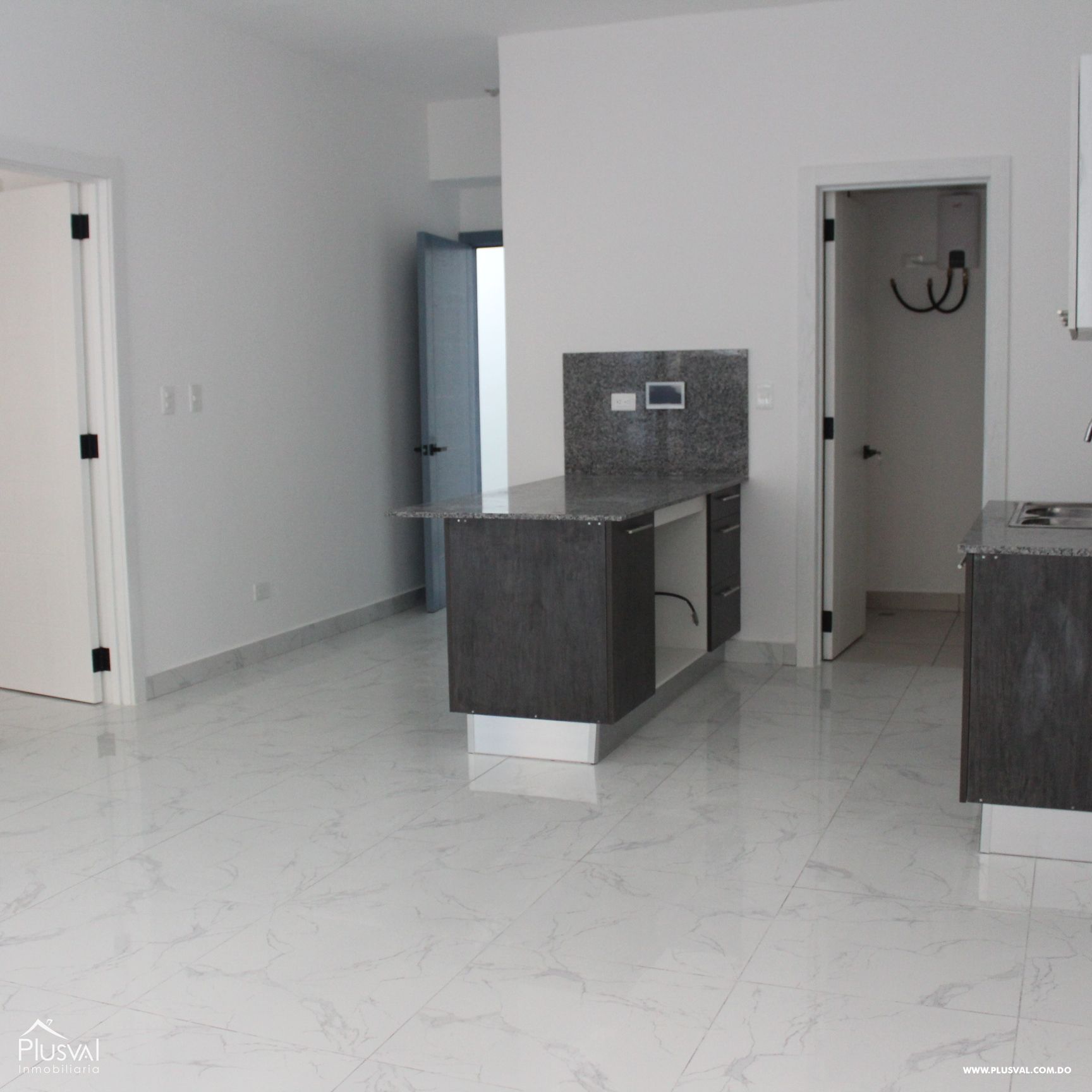 Alquiler de Apartamento en Evaristo Morales 196612