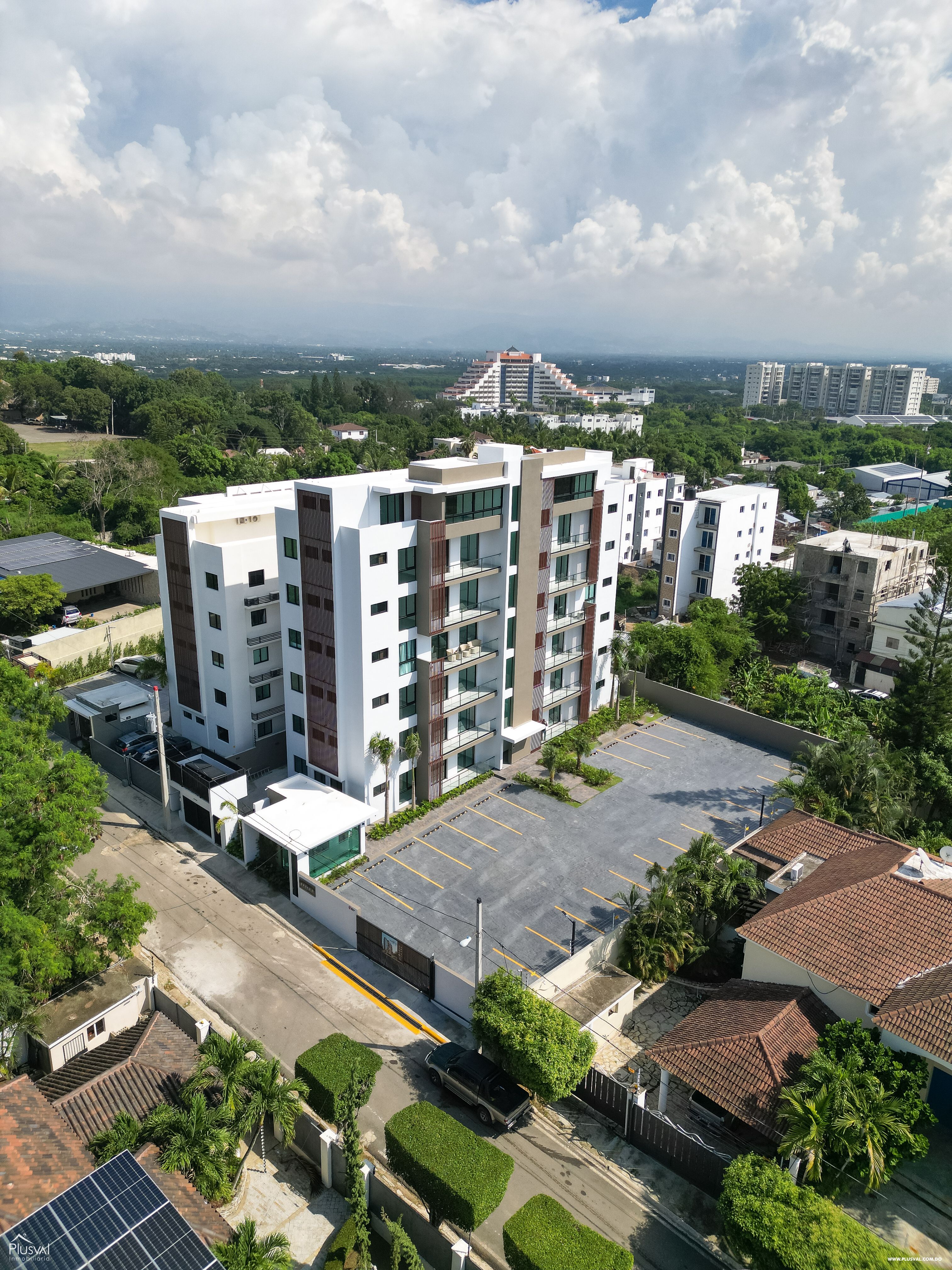 Apartamento ubicado en un 6to nivel en una torre próxima al HOMS 475519