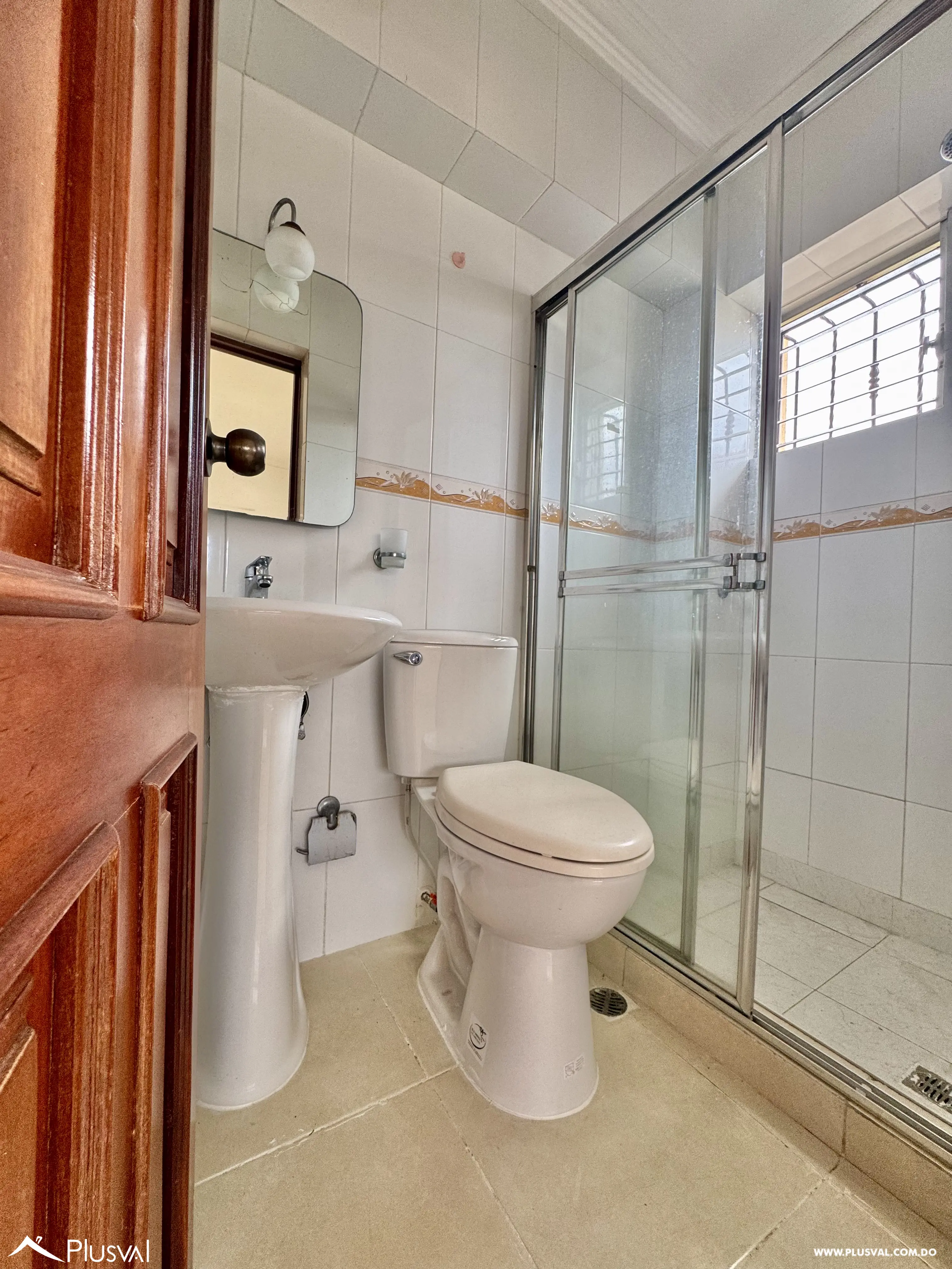 Alquilo Apto Tipo PH de 3 Niveles con amplia Terraza, en Mirador Norte 527632