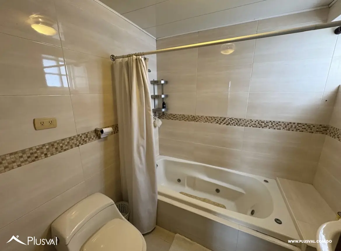 Amplio y hermoso apartamento en Naco 488178