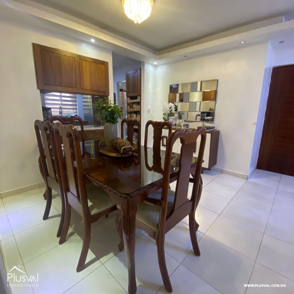 Apartamento en venta de 3 habitaciones en San Isidro Labrador 387078
