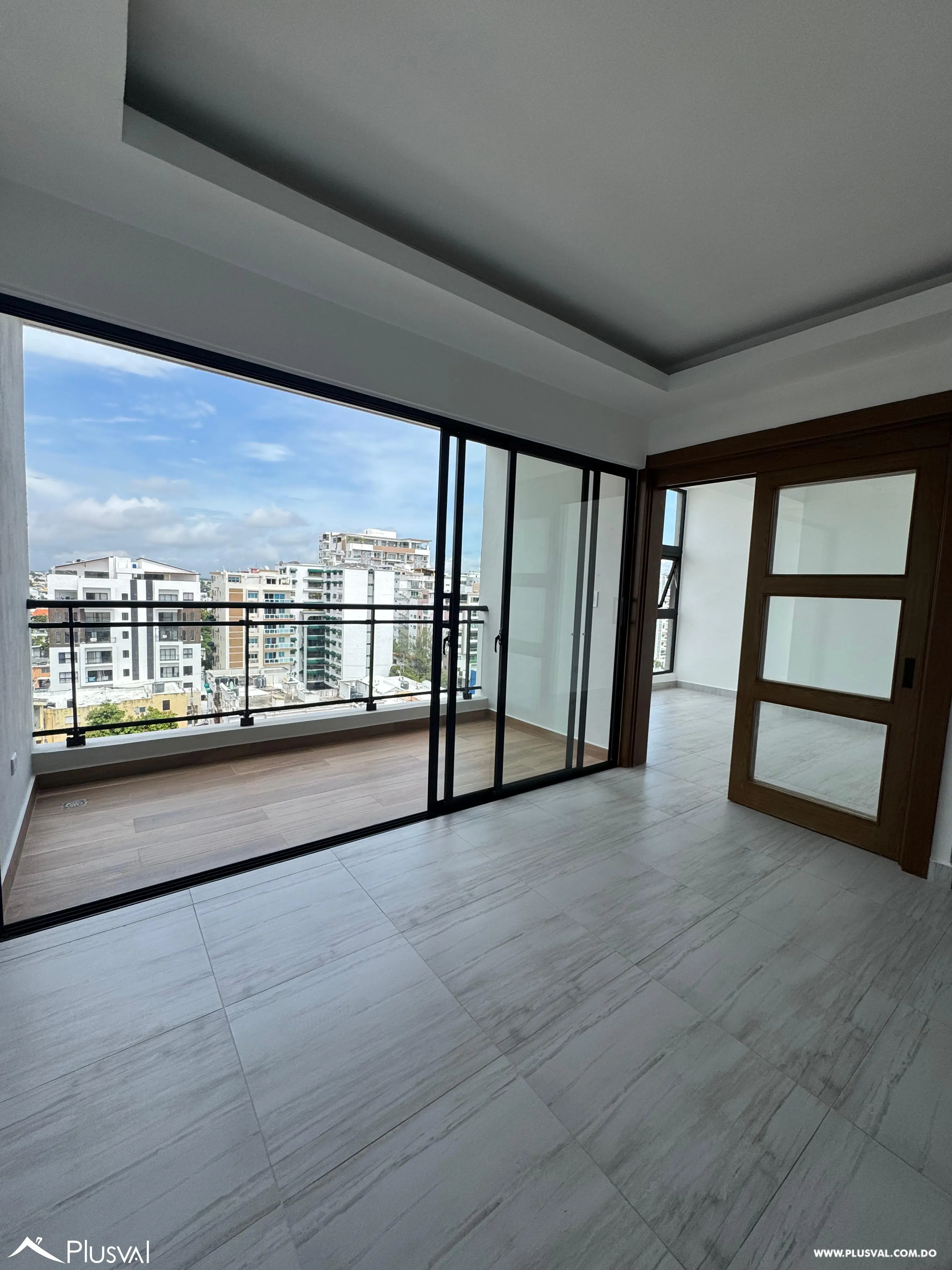 Alquiler de excelente apartamento en Evaristo Morales 466645