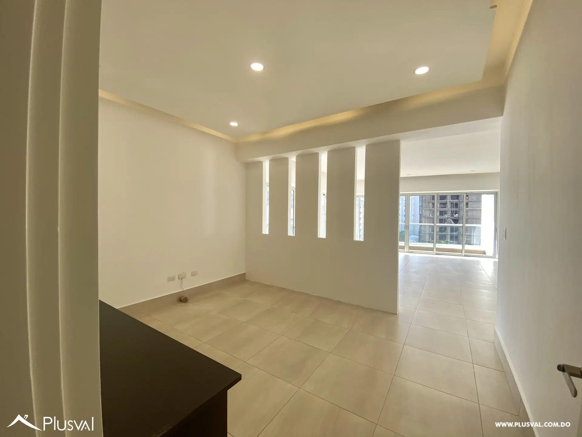 Alquilo Excelente y Amplio Apartamento en Zona Exclusiva en  La Esperilla 467463