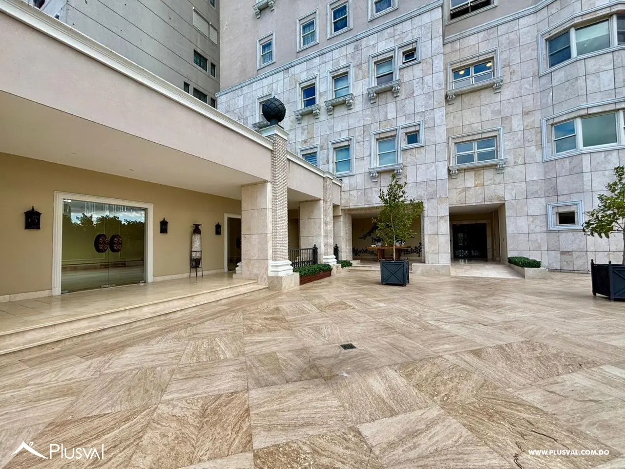 Apartamento en alquiler en Anacaona con vista al mar, 4 habitaciones, estudio y family 513300