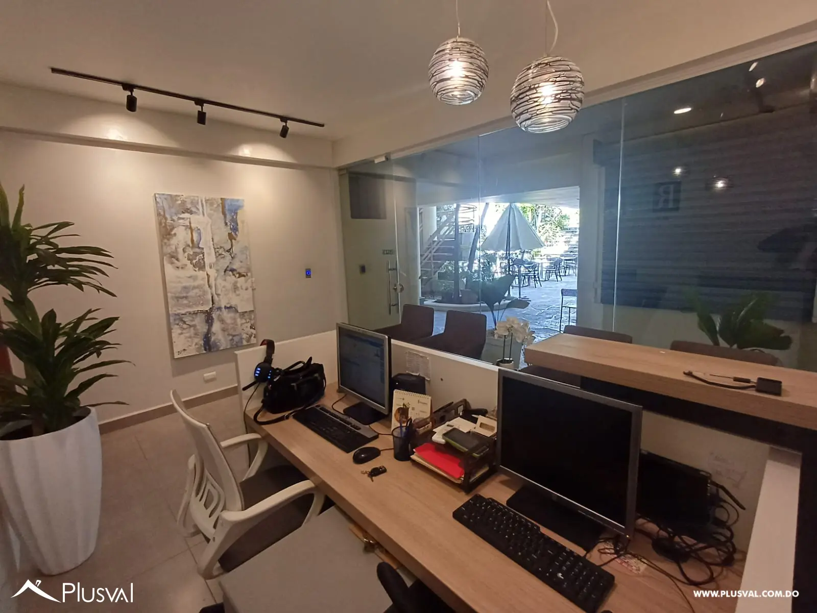 Se alquila Local Comercial en la Winston Churchill 501754
