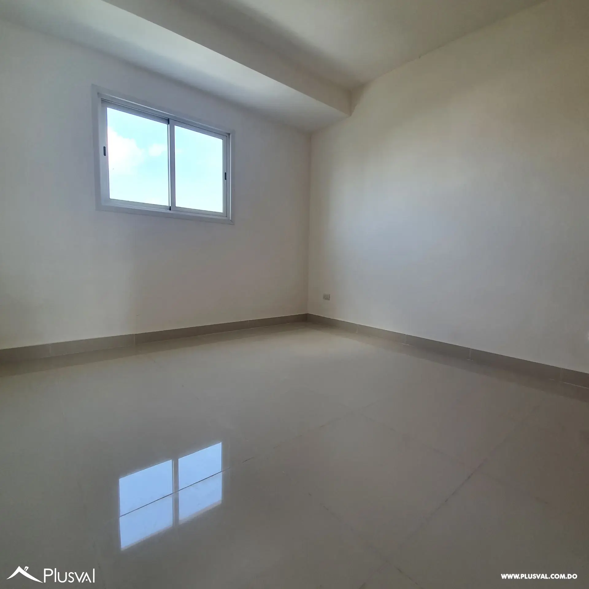 Amplio apartamento en alquiler en el millón 458268